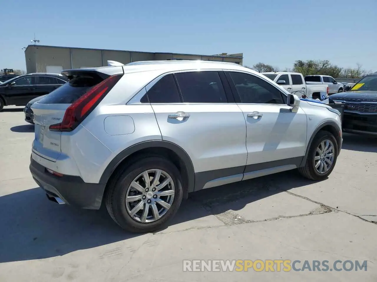 3 fotografías del automóvil dañado 1GYFZDR46LF128476 CADILLAC XT4 2020