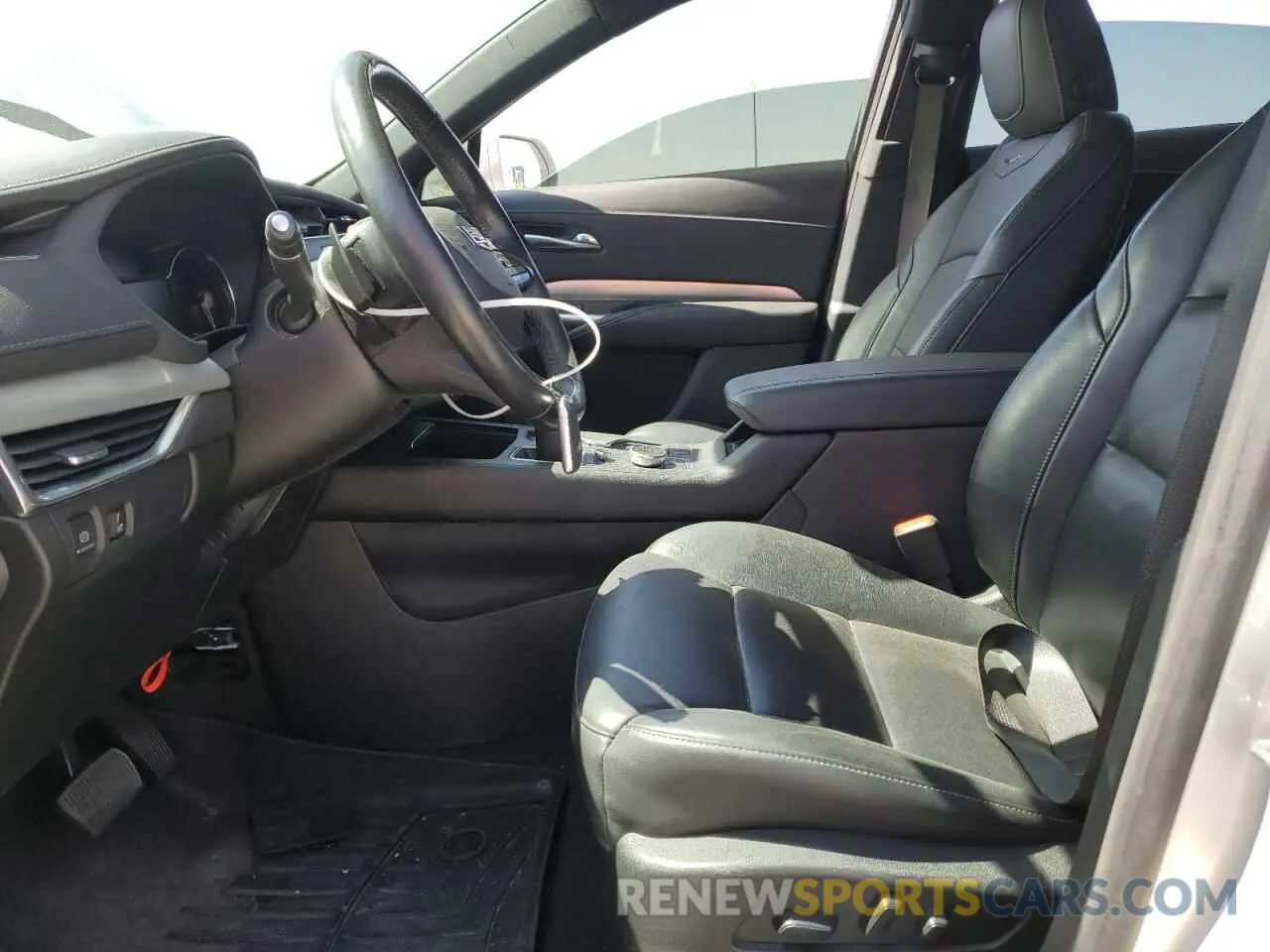 7 fotografías del automóvil dañado 1GYFZDR46LF128476 CADILLAC XT4 2020