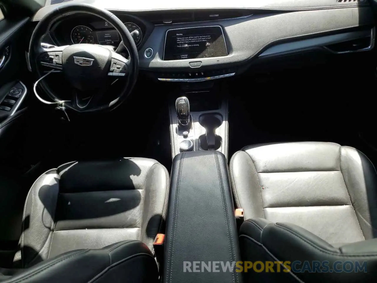 8 fotografías del automóvil dañado 1GYFZDR46LF128476 CADILLAC XT4 2020