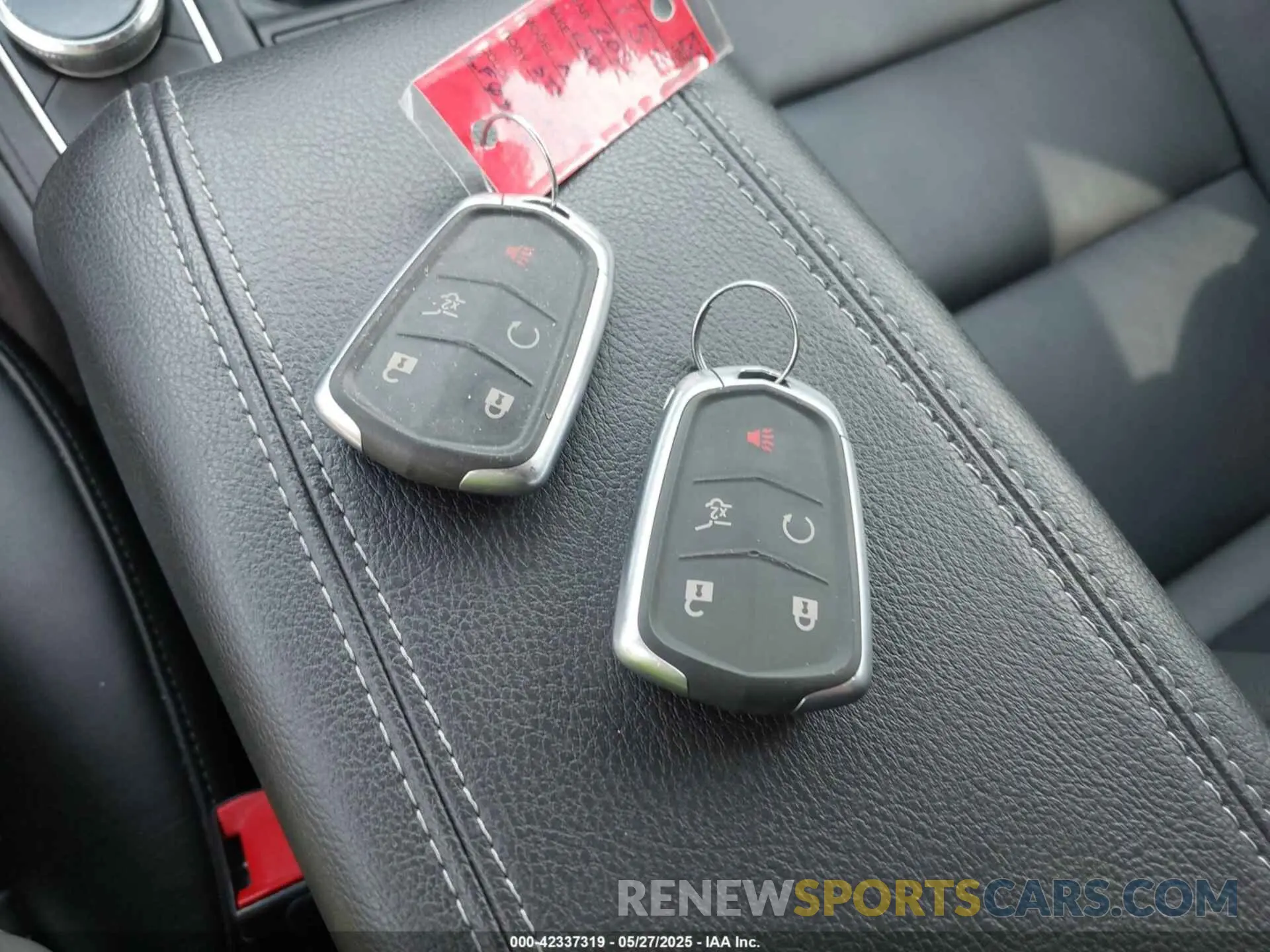 11 fotografías del automóvil dañado 1GYFZDR4XLF081159 CADILLAC XT4 2020