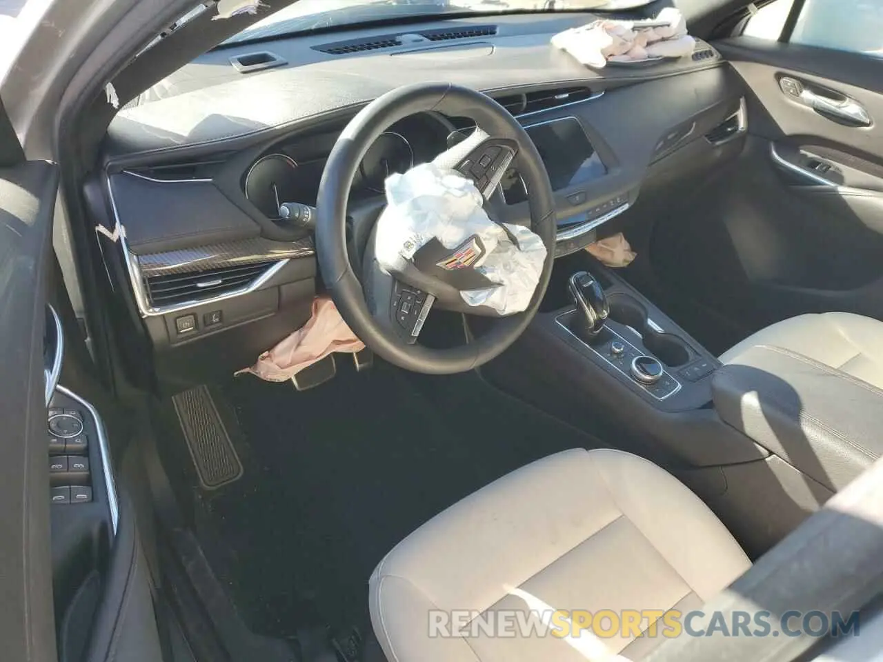 8 fotografías del automóvil dañado 1GYFZER48LF069887 CADILLAC XT4 2020
