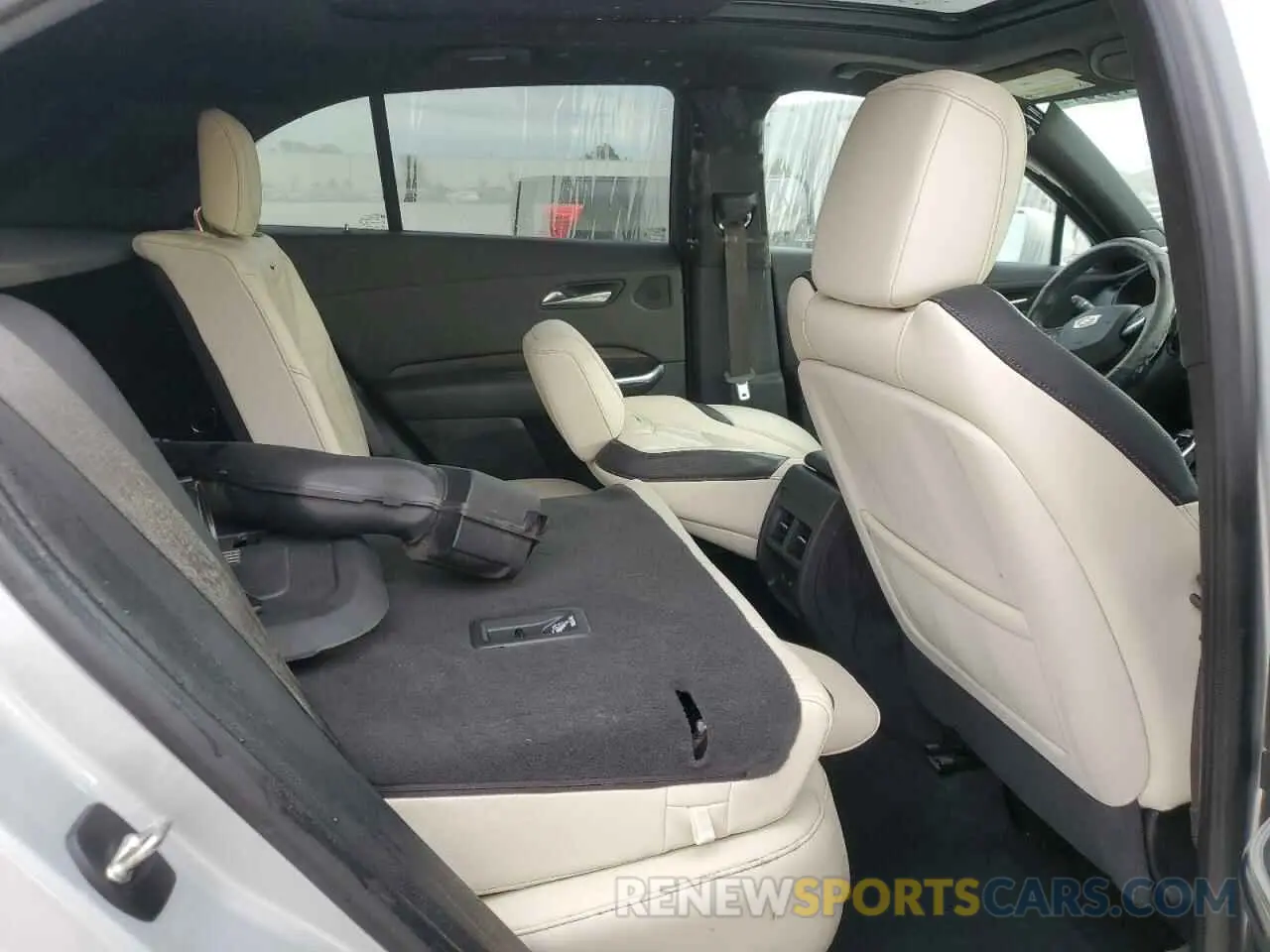 11 fotografías del automóvil dañado 1GYFZFR41LF137789 CADILLAC XT4 2020