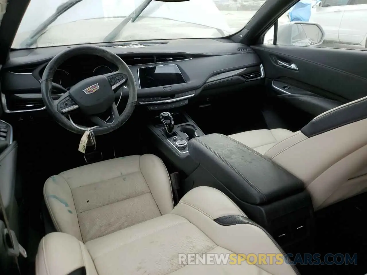 8 fotografías del automóvil dañado 1GYFZFR41LF137789 CADILLAC XT4 2020