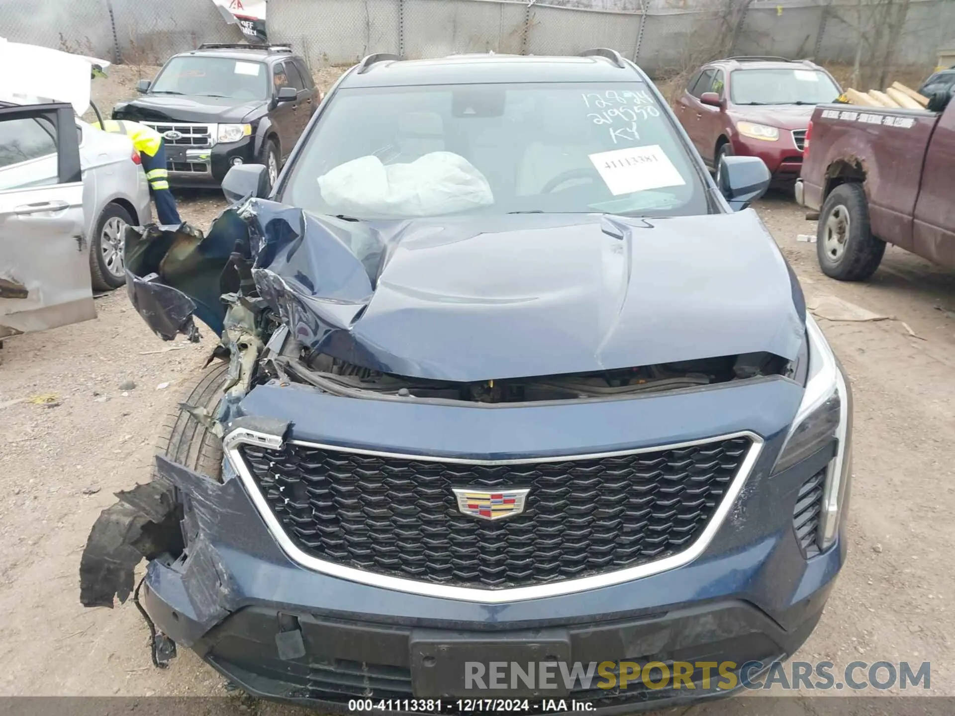 12 fotografías del automóvil dañado 1GYFZFR48LF101467 CADILLAC XT4 2020