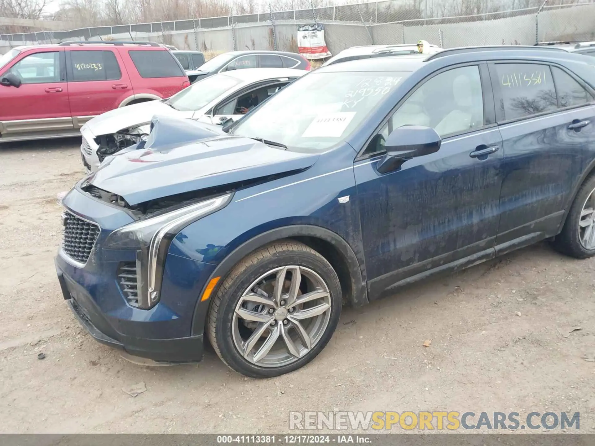 2 fotografías del automóvil dañado 1GYFZFR48LF101467 CADILLAC XT4 2020