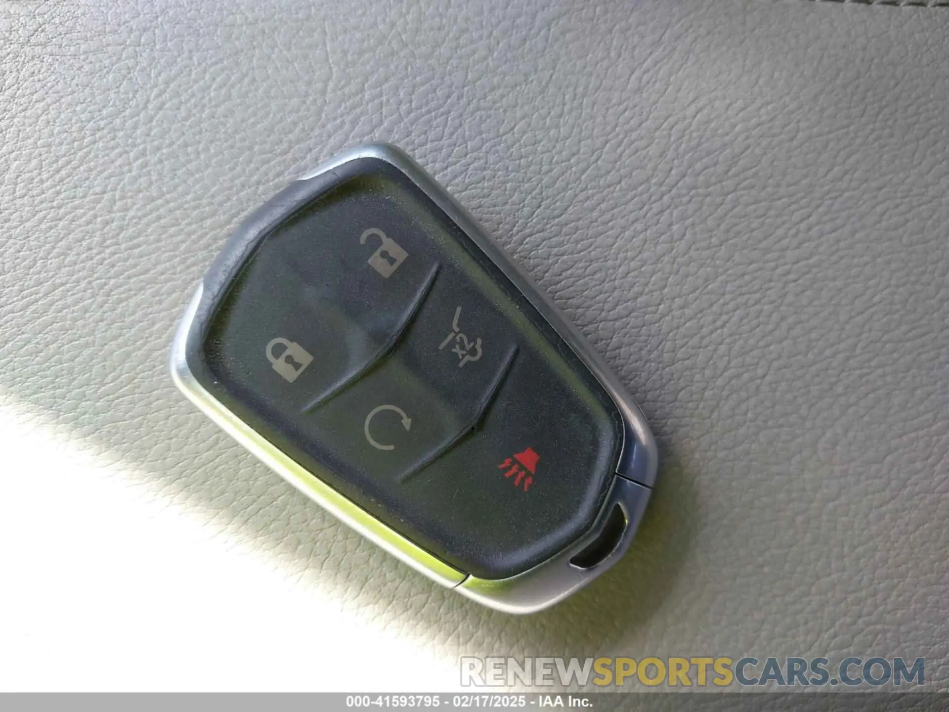 11 fotografías del automóvil dañado 1GYAZAR43MF043816 CADILLAC XT4 2021