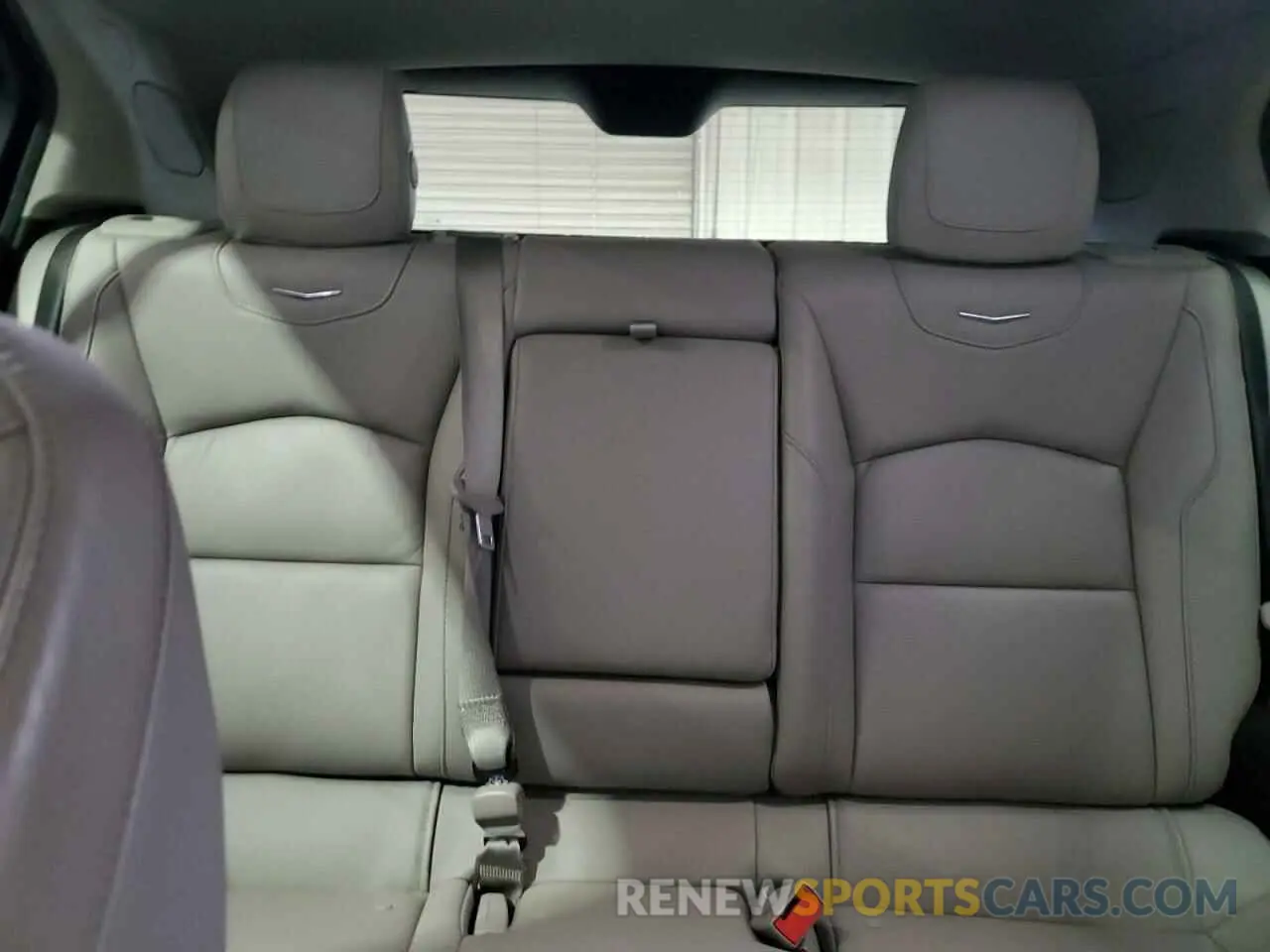 10 fotografías del automóvil dañado 1GYFZBR42MF055788 CADILLAC XT4 2021
