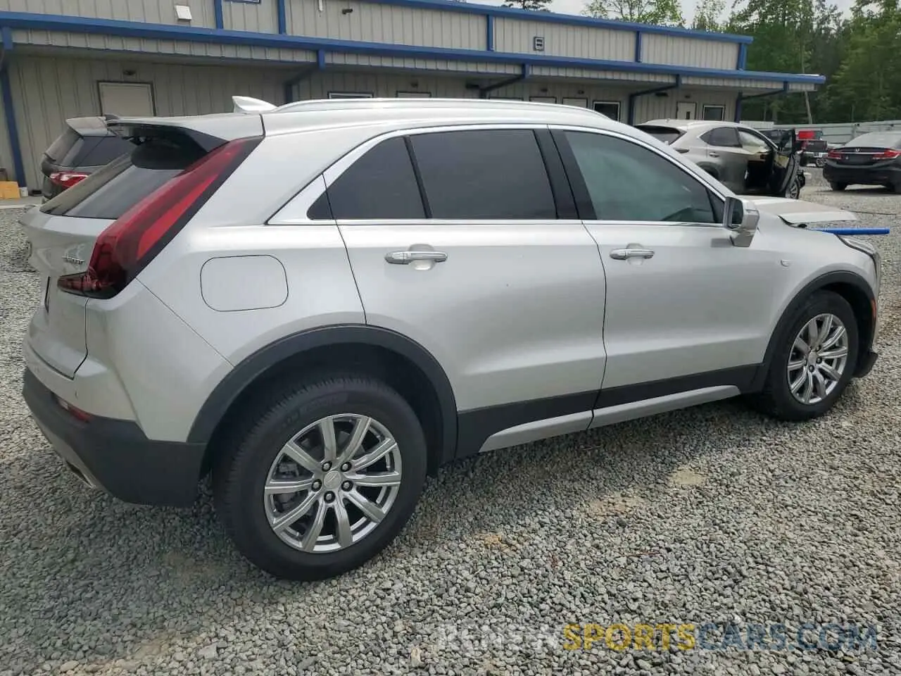 3 fotografías del automóvil dañado 1GYFZCR40MF000293 CADILLAC XT4 2021