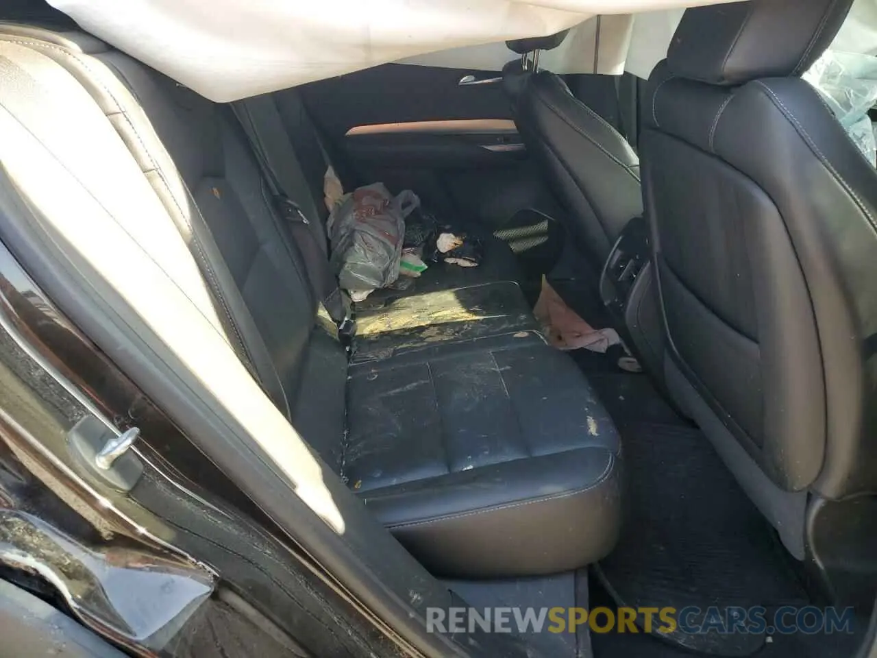 12 fotografías del automóvil dañado 1GYFZCR45MF002654 CADILLAC XT4 2021