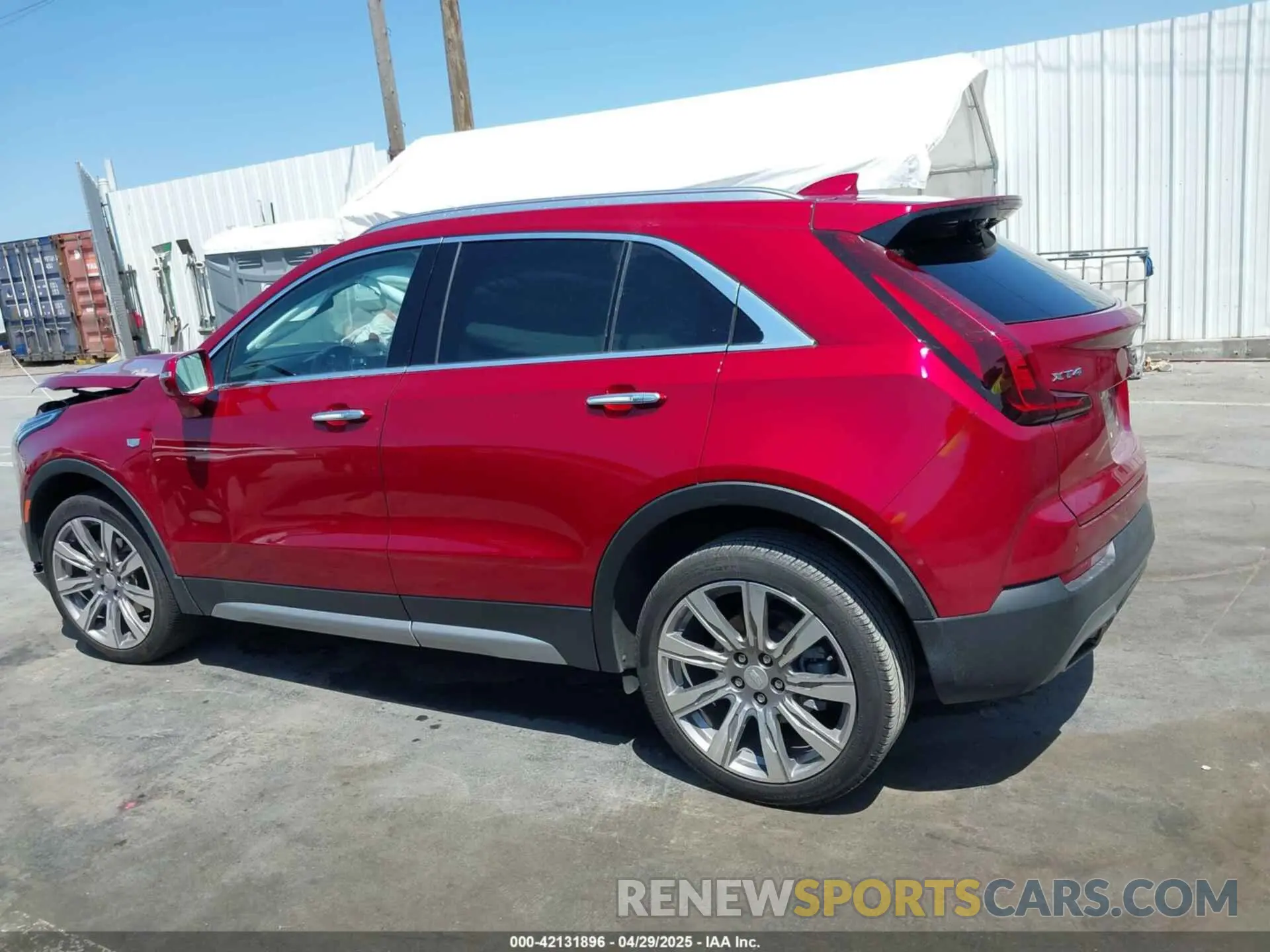 14 fotografías del automóvil dañado 1GYFZCR48MF004849 CADILLAC XT4 2021