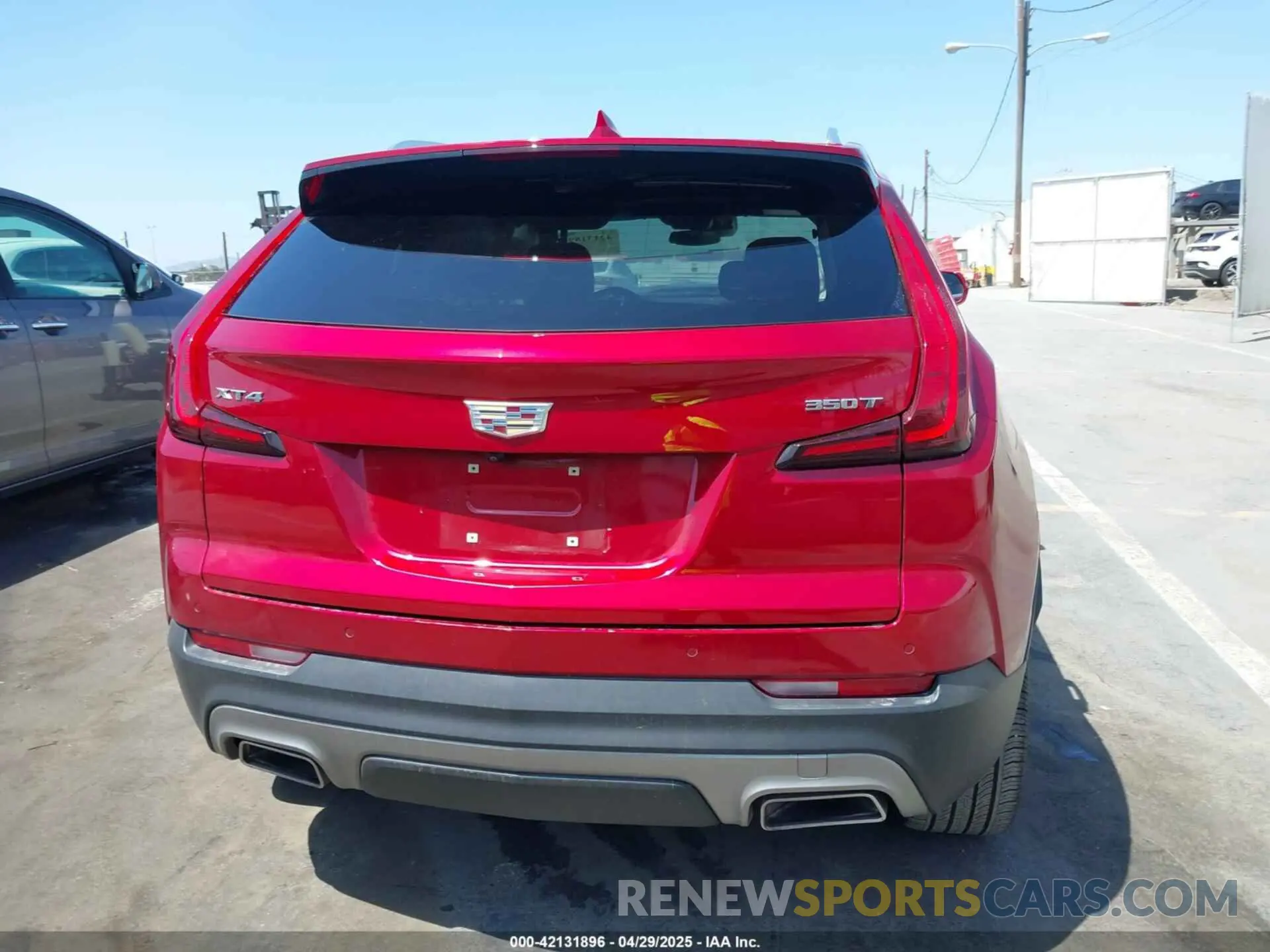 16 fotografías del automóvil dañado 1GYFZCR48MF004849 CADILLAC XT4 2021