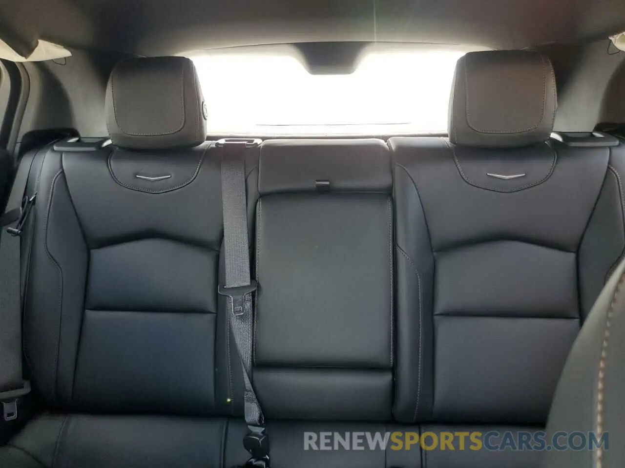 10 fotografías del automóvil dañado 1GYFZER43MF001188 CADILLAC XT4 2021