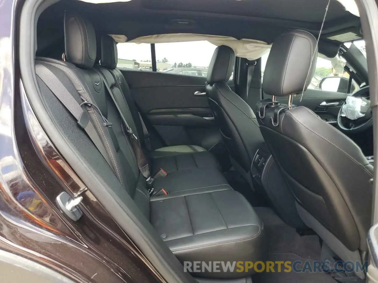 11 fotografías del automóvil dañado 1GYFZER43MF001188 CADILLAC XT4 2021