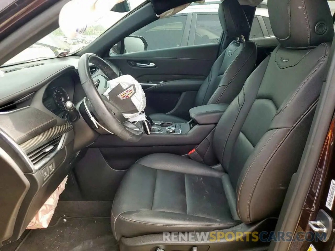7 fotografías del automóvil dañado 1GYFZER43MF001188 CADILLAC XT4 2021