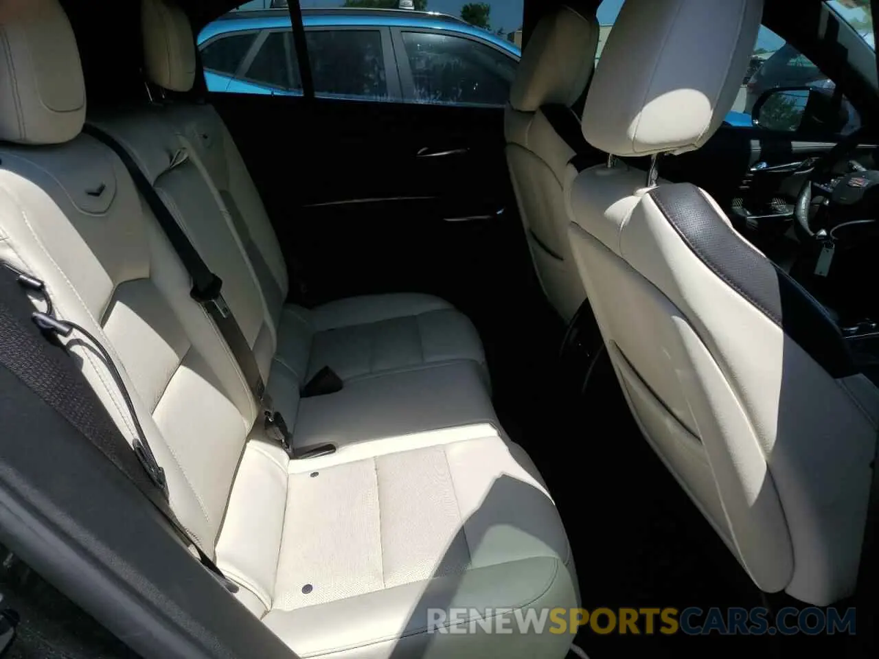 11 fotografías del automóvil dañado 1GYFZER44MF015908 CADILLAC XT4 2021