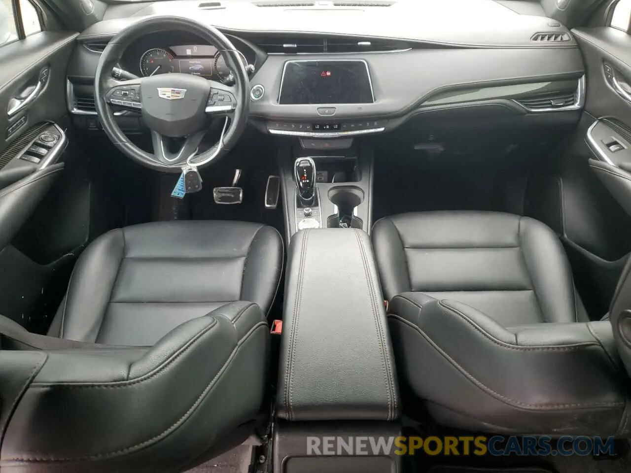 8 fotografías del automóvil dañado 1GYFZER47MF018866 CADILLAC XT4 2021