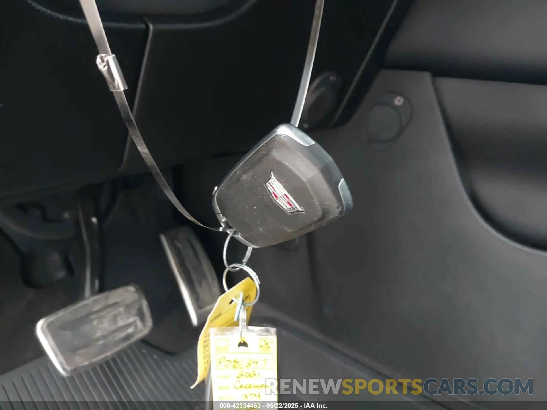 11 fotografías del automóvil dañado 1GYFZER48MF081247 CADILLAC XT4 2021