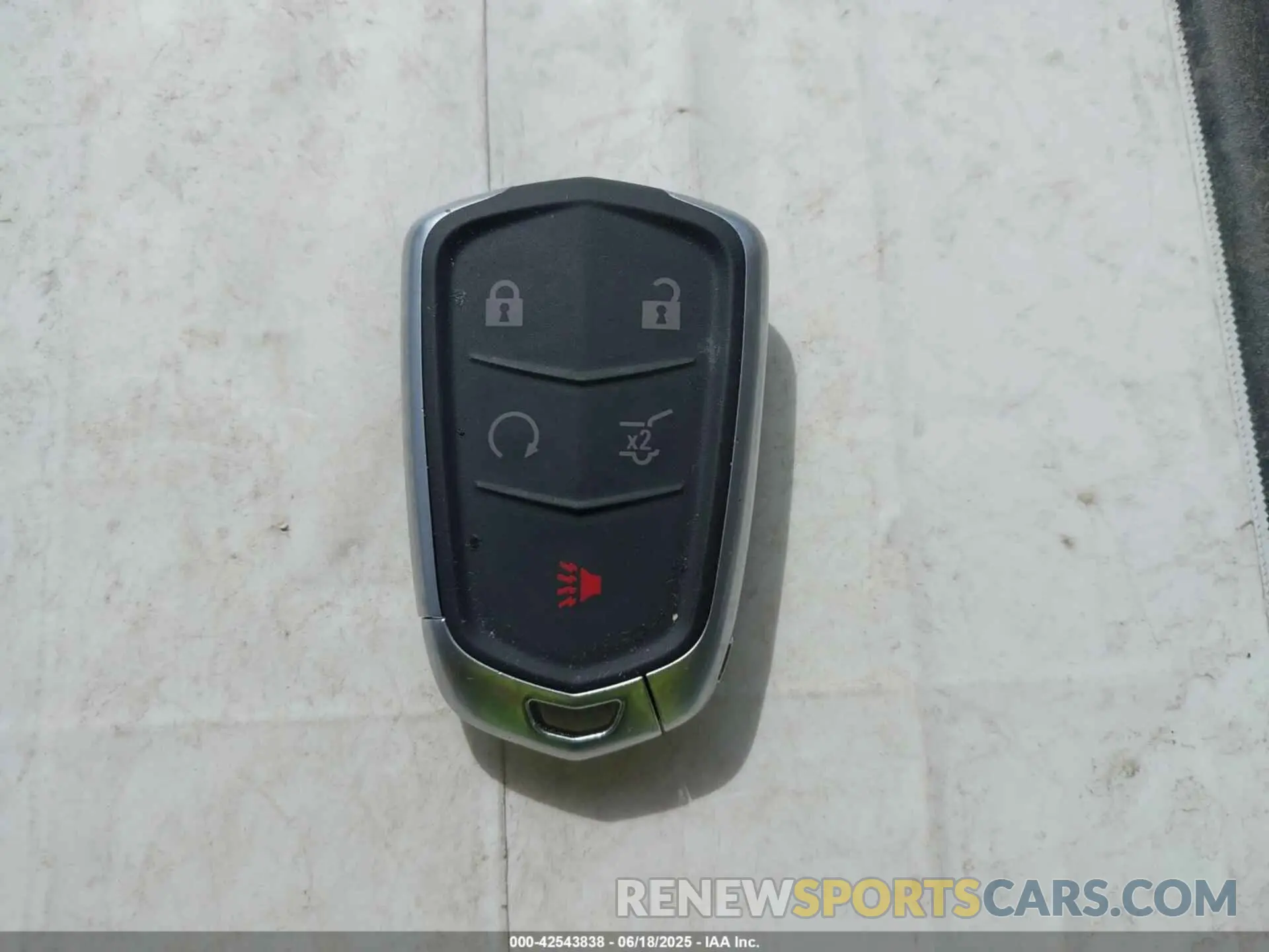 11 fotografías del automóvil dañado 1GYFZFR40MF032839 CADILLAC XT4 2021