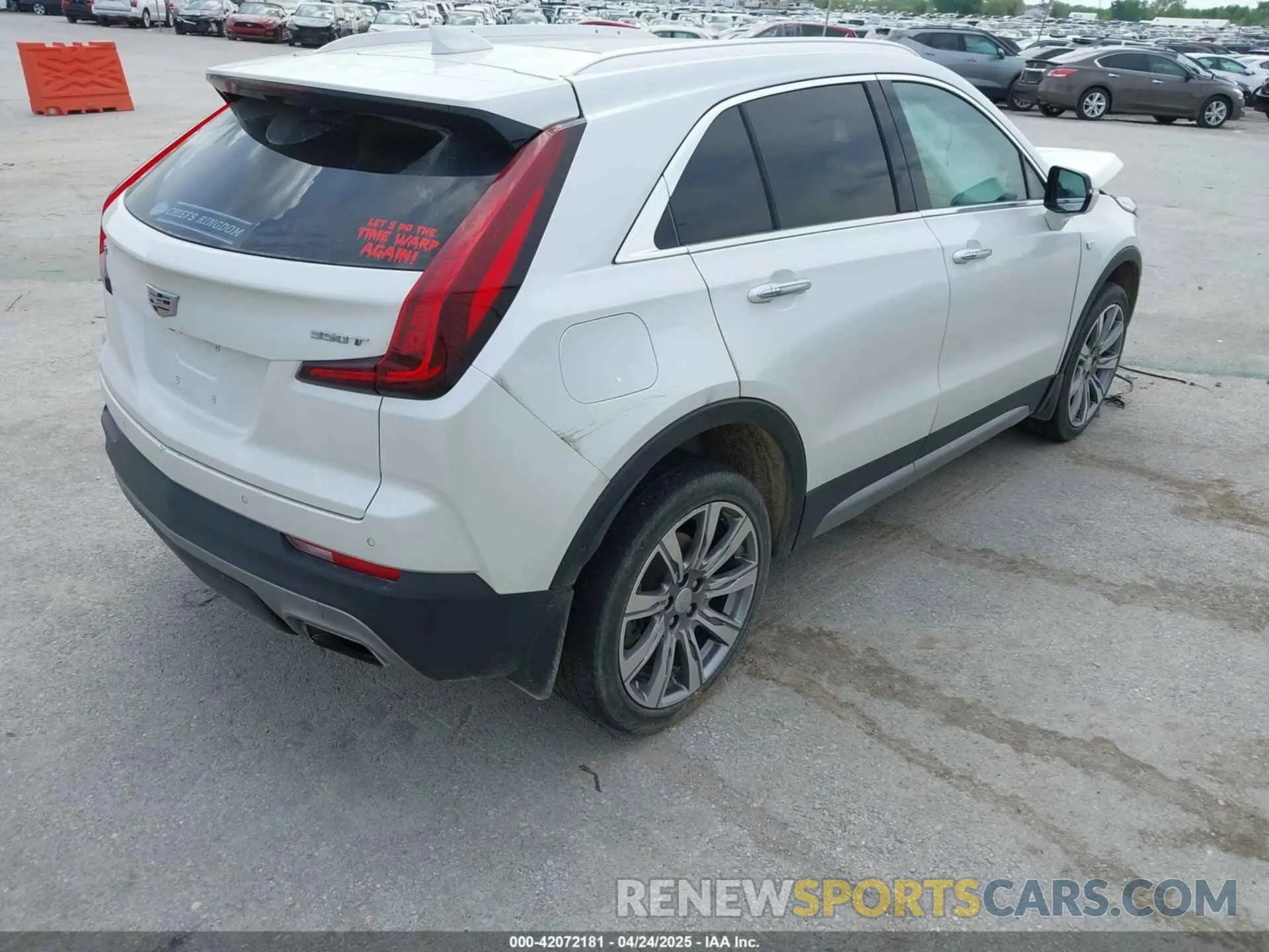 4 fotografías del automóvil dañado 1GYFZCR44NF144494 CADILLAC XT4 2022