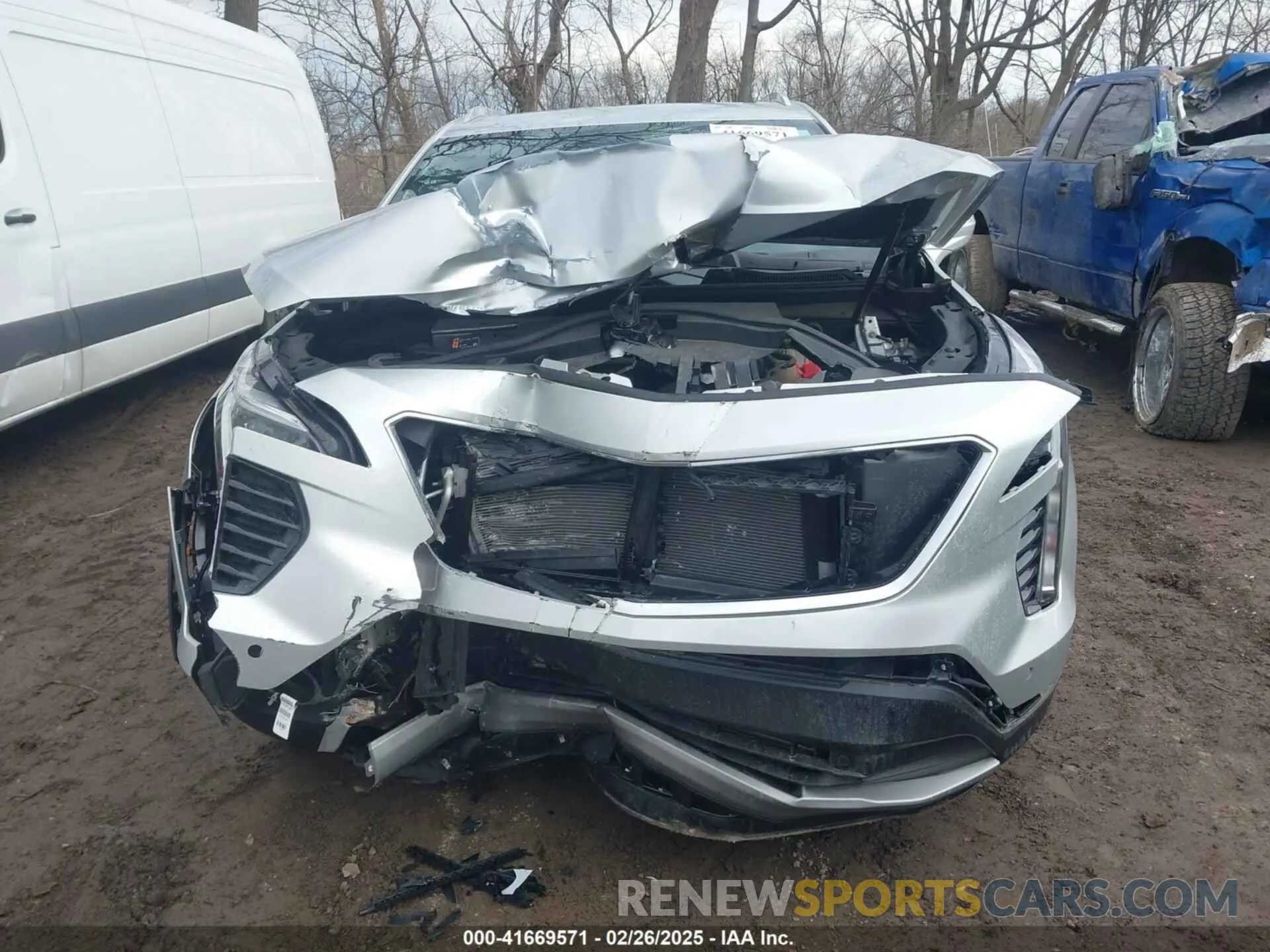 12 fotografías del automóvil dañado 1GYFZDR43NF152561 CADILLAC XT4 2022