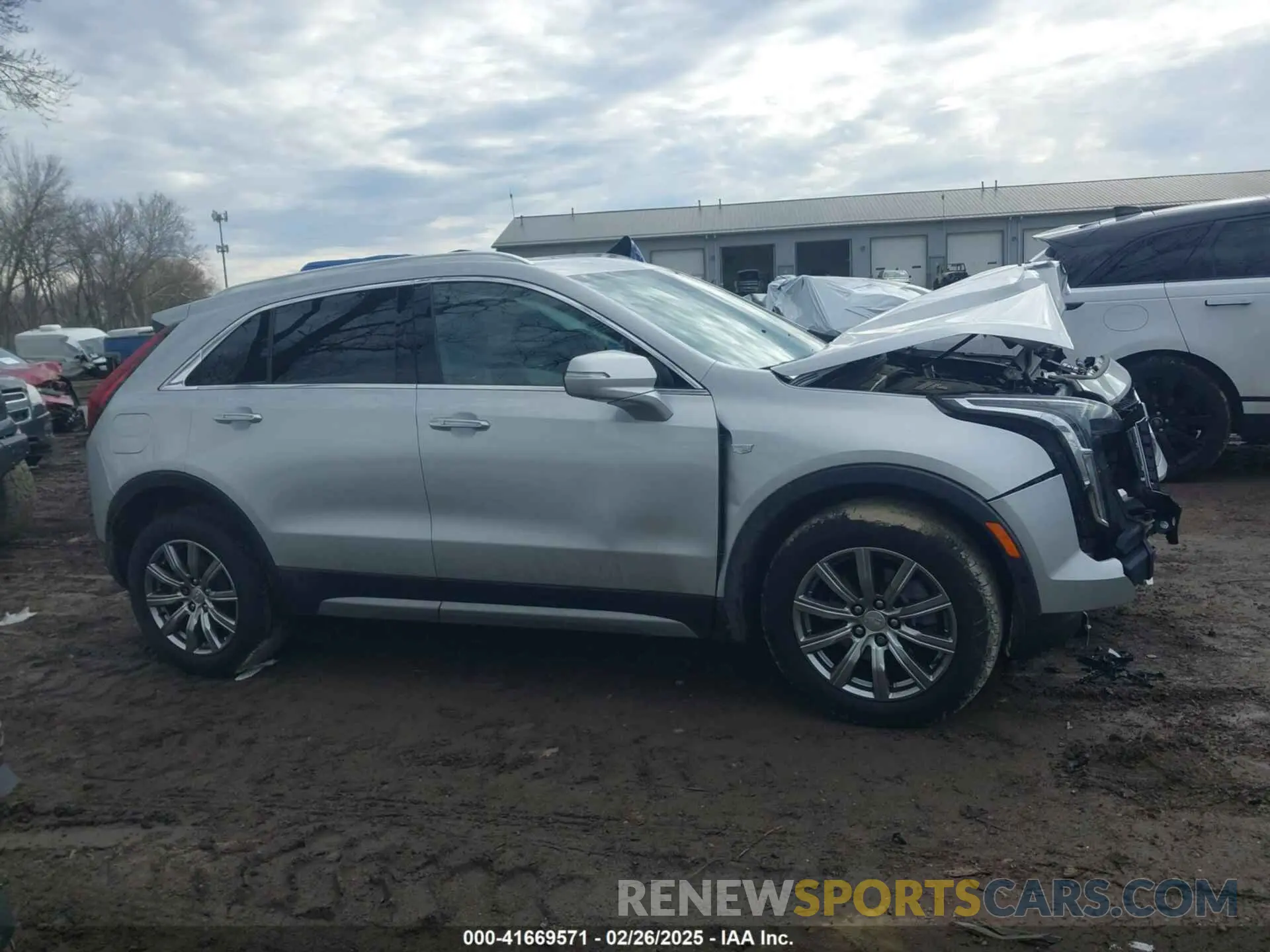 13 fotografías del automóvil dañado 1GYFZDR43NF152561 CADILLAC XT4 2022