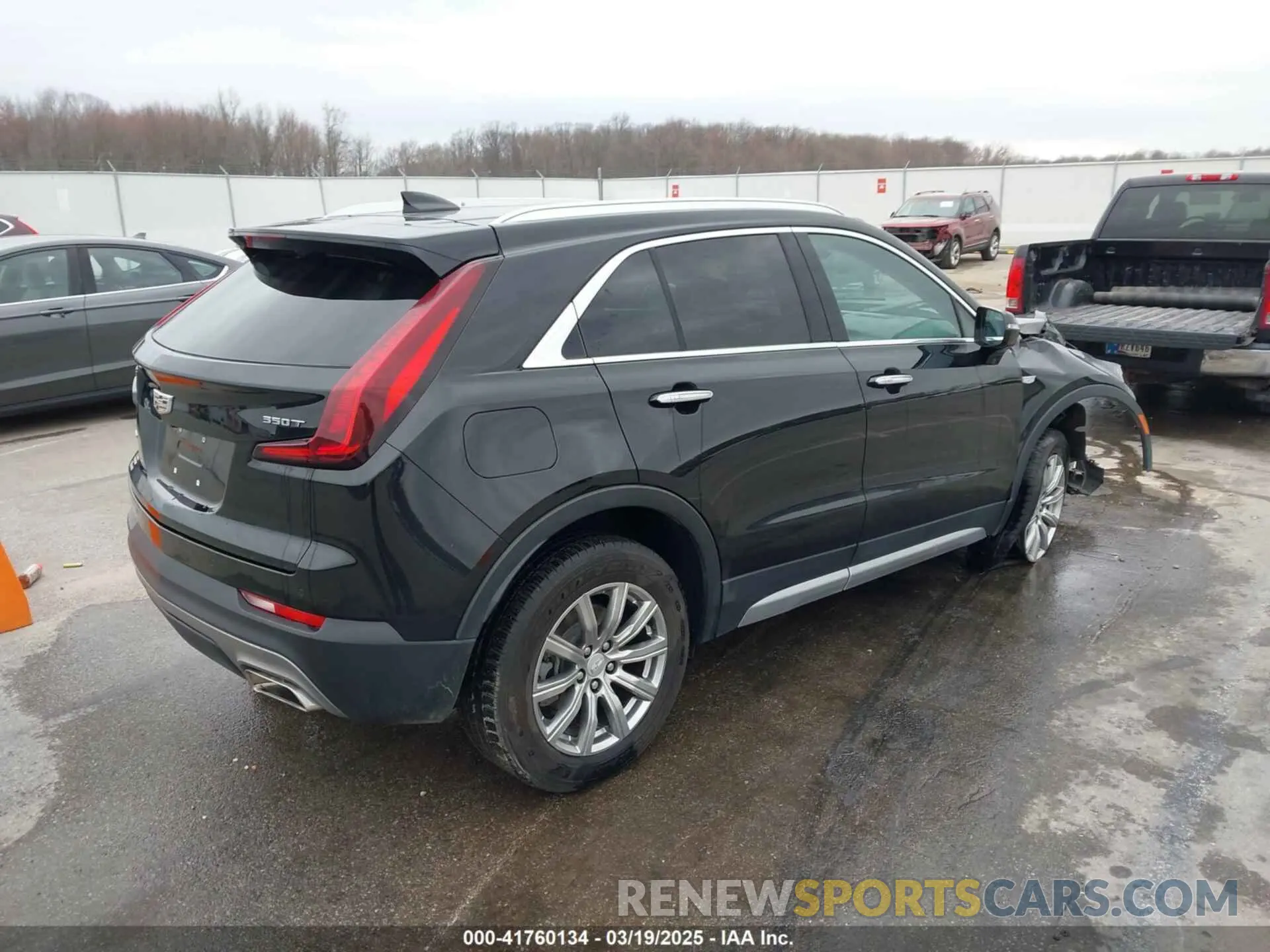 4 fotografías del automóvil dañado 1GYFZDR46NF100082 CADILLAC XT4 2022