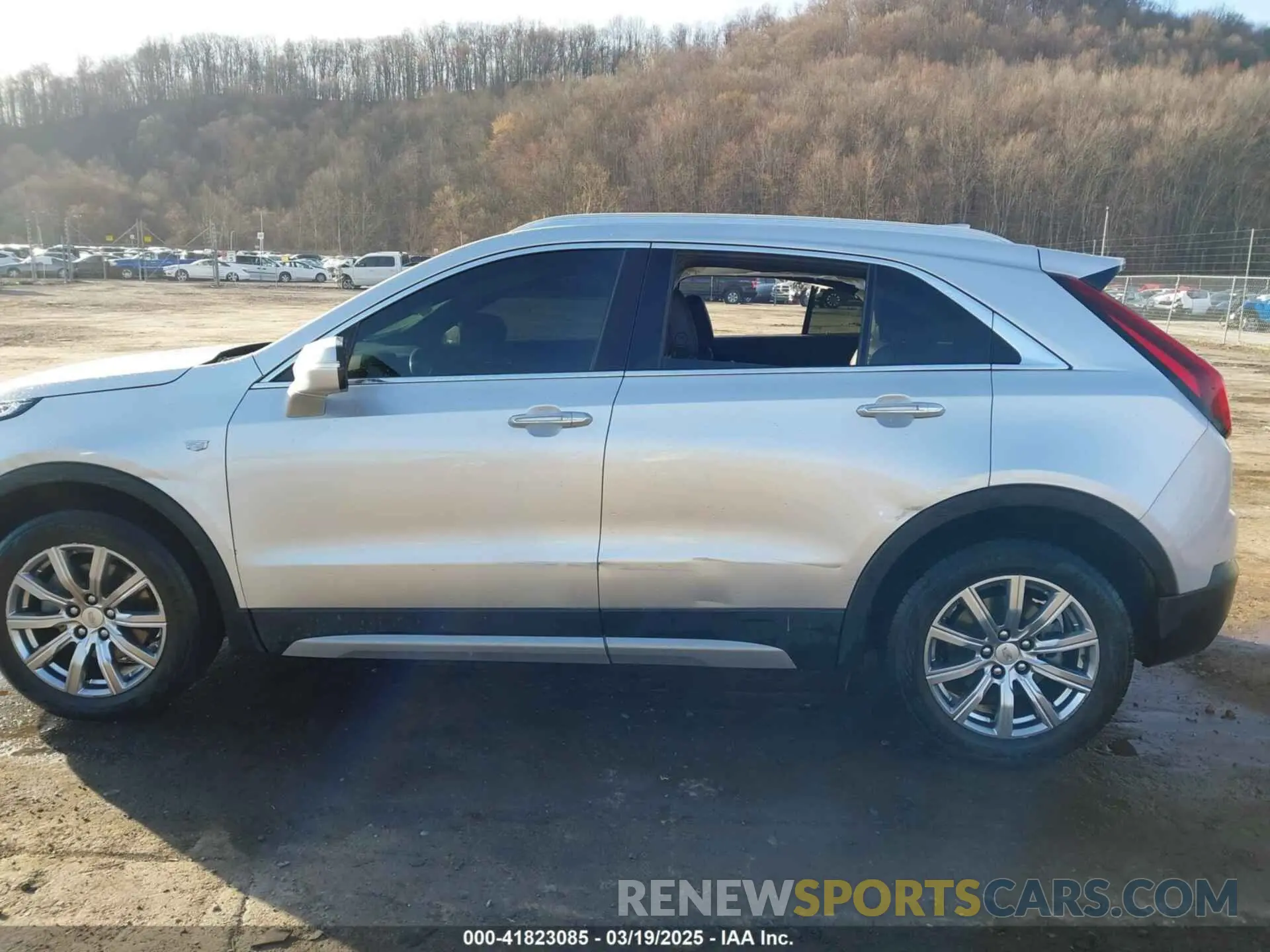 13 fotografías del automóvil dañado 1GYFZDR48NF134962 CADILLAC XT4 2022