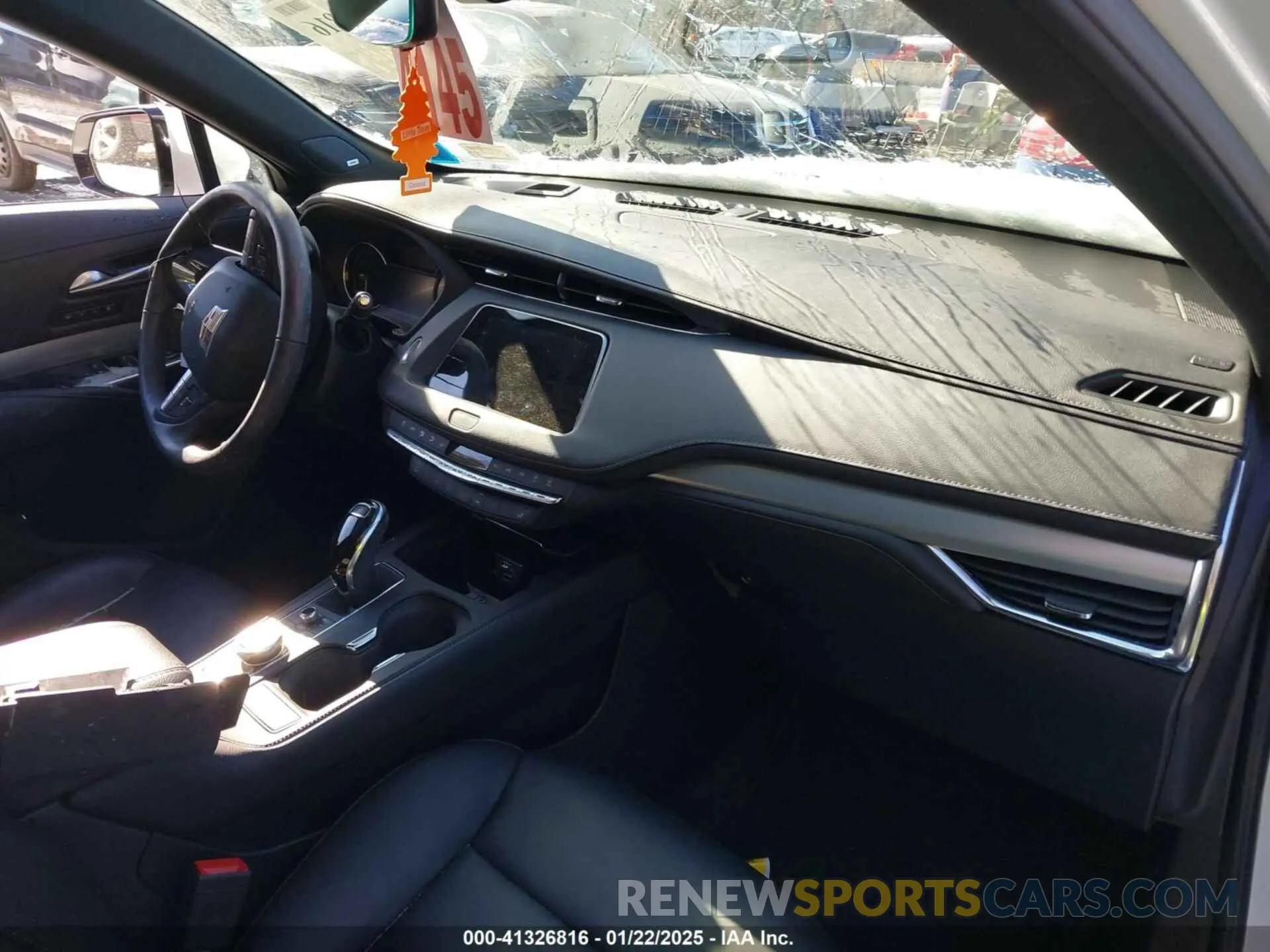 5 fotografías del automóvil dañado 1GYFZDR4XNF139337 CADILLAC XT4 2022