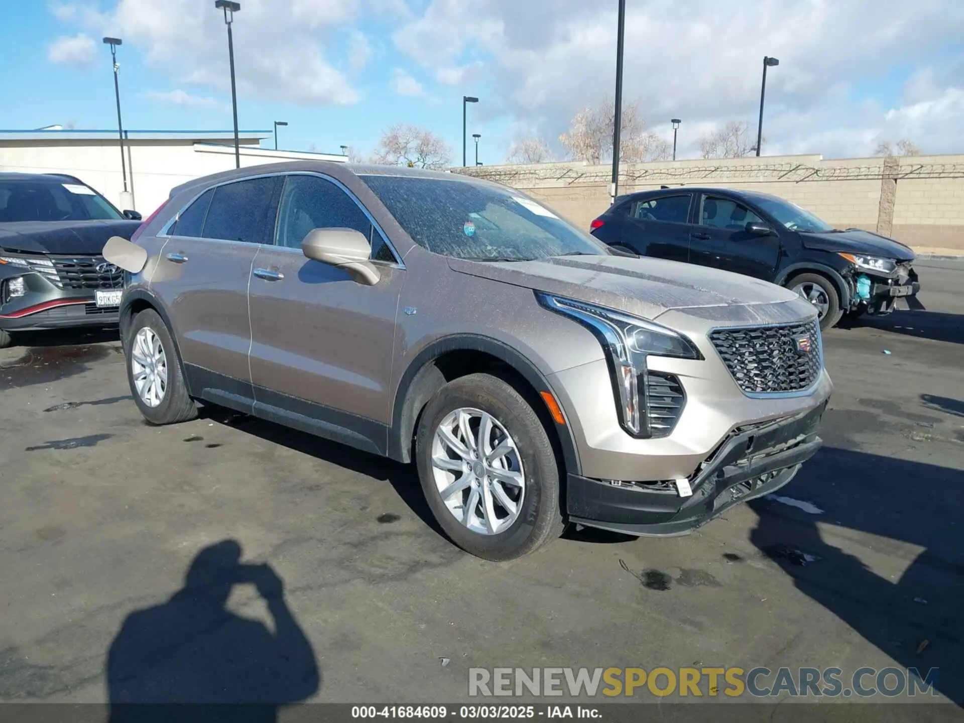1 fotografías del automóvil dañado 1GYAZAR40PF135132 CADILLAC XT4 2023