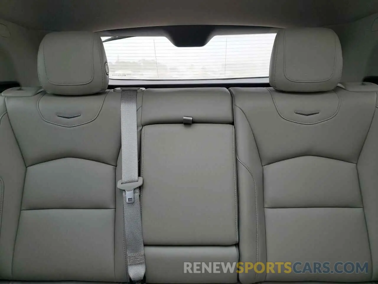 10 fotografías del automóvil dañado 1GYAZAR46PF104791 CADILLAC XT4 2023