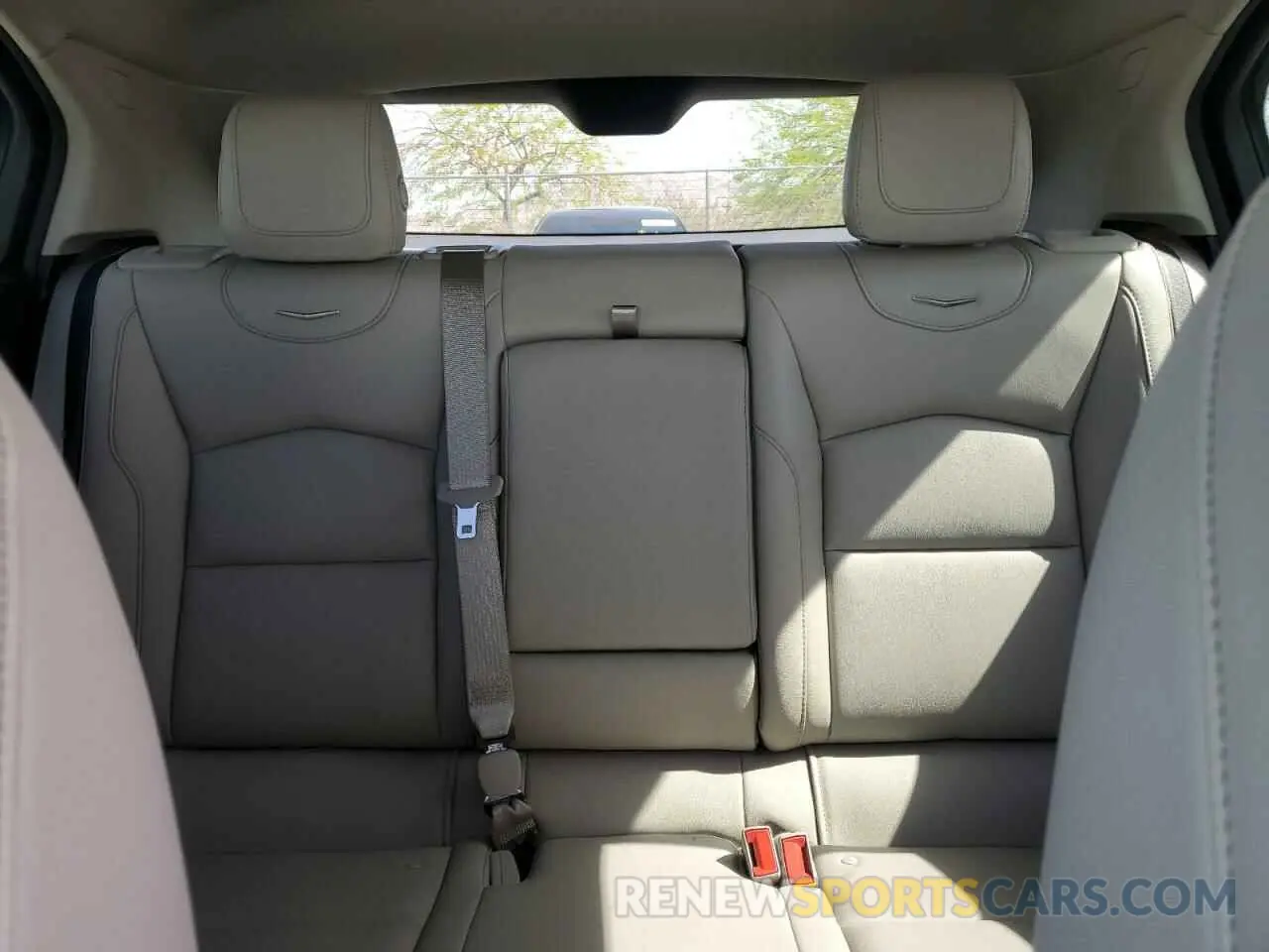 10 fotografías del automóvil dañado 1GYAZAR46PF134602 CADILLAC XT4 2023