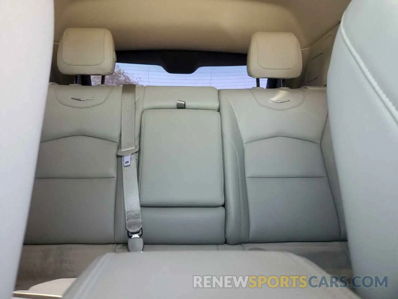 10 fotografías del automóvil dañado 1GYAZAR46PF178003 CADILLAC XT4 2023