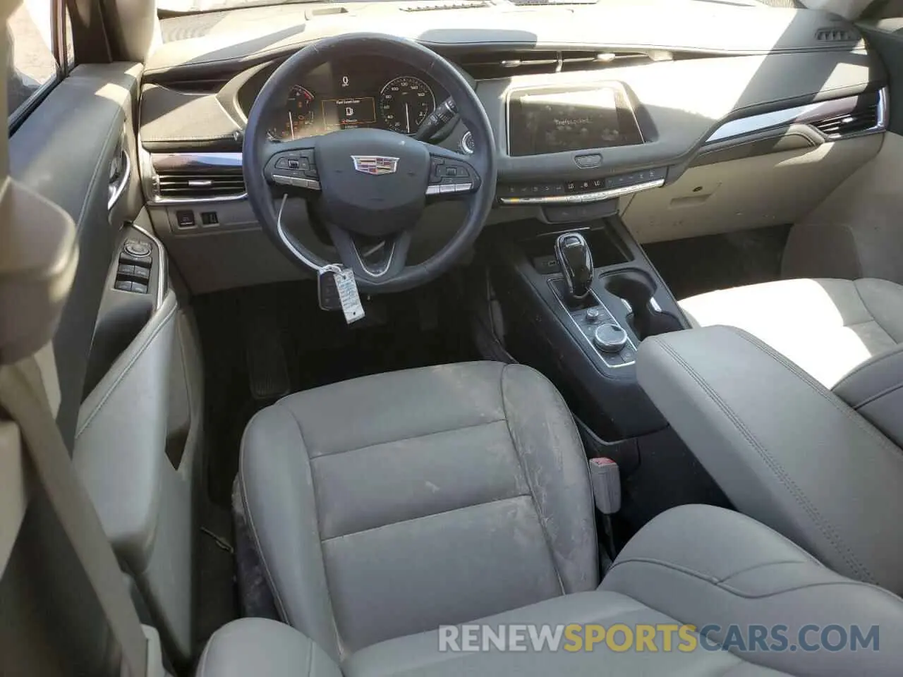 8 fotografías del automóvil dañado 1GYAZAR46PF178003 CADILLAC XT4 2023