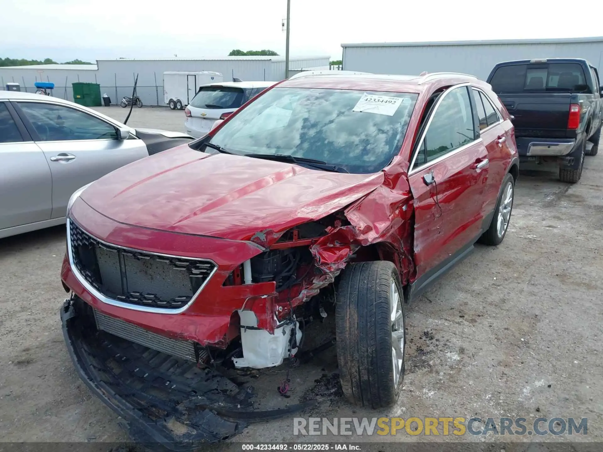 2 fotografías del automóvil dañado 1GYAZAR47PF133023 CADILLAC XT4 2023