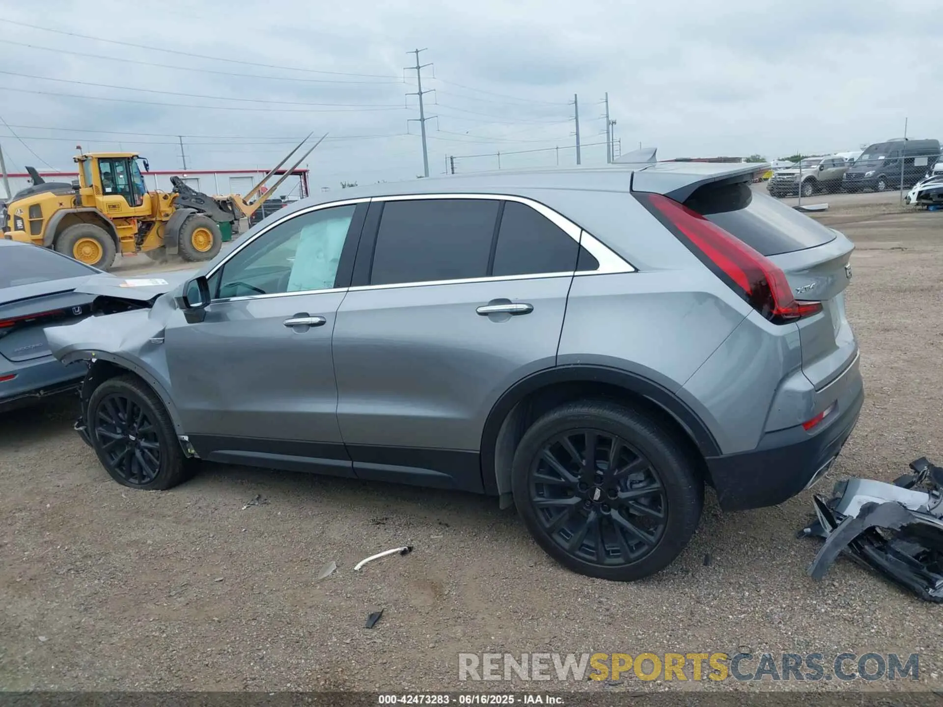 14 fotografías del automóvil dañado 1GYAZAR47PF134530 CADILLAC XT4 2023