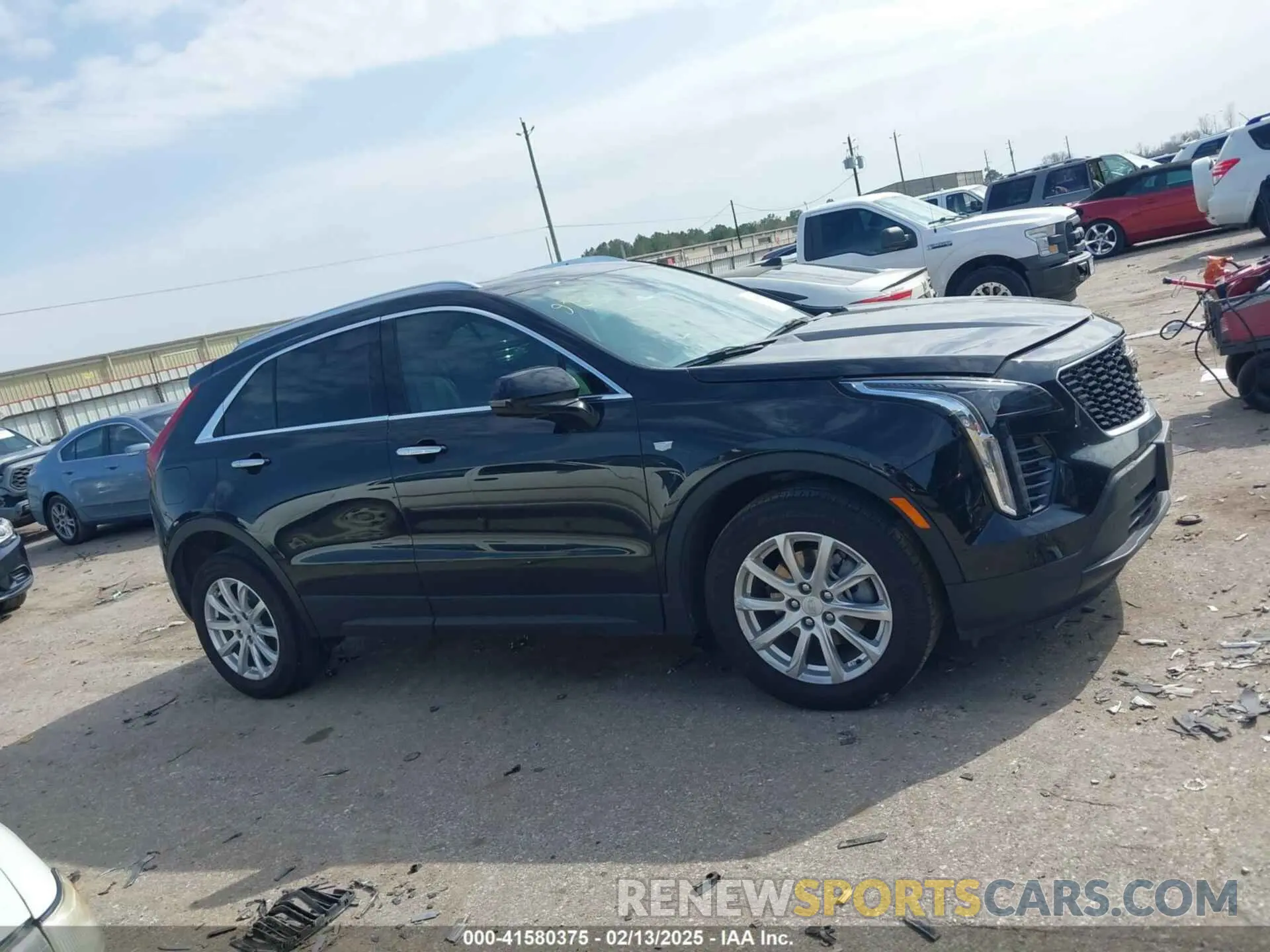 12 fotografías del automóvil dañado 1GYAZAR47PF159153 CADILLAC XT4 2023