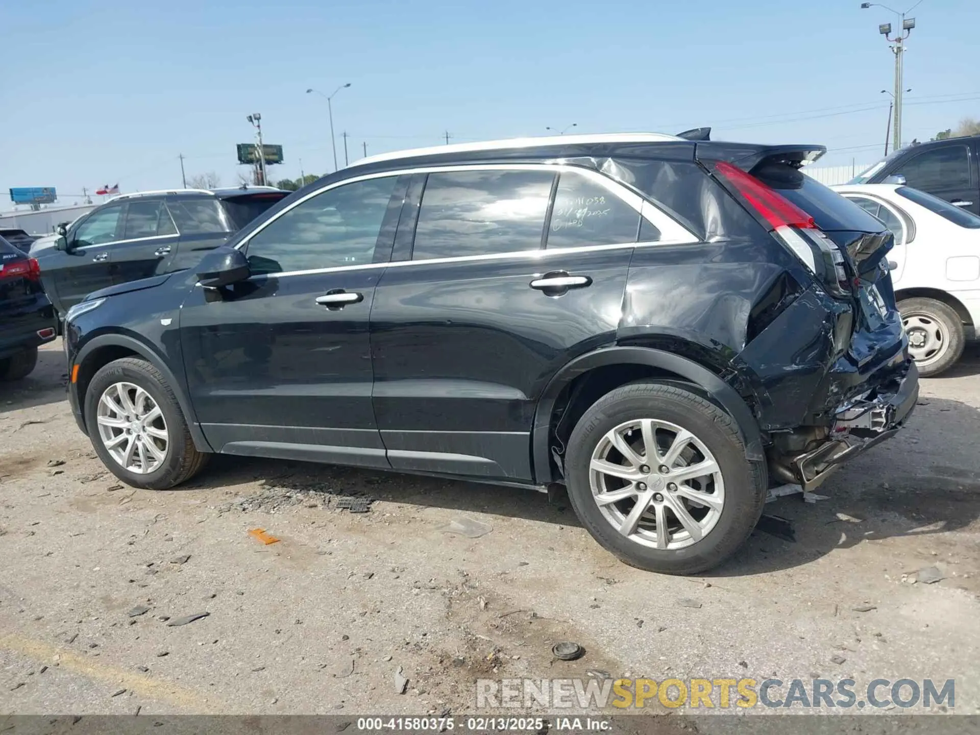 13 fotografías del automóvil dañado 1GYAZAR47PF159153 CADILLAC XT4 2023
