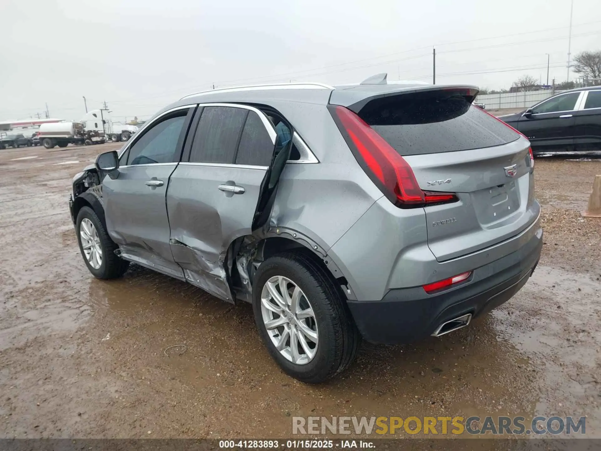 3 fotografías del automóvil dañado 1GYAZAR49PF170591 CADILLAC XT4 2023