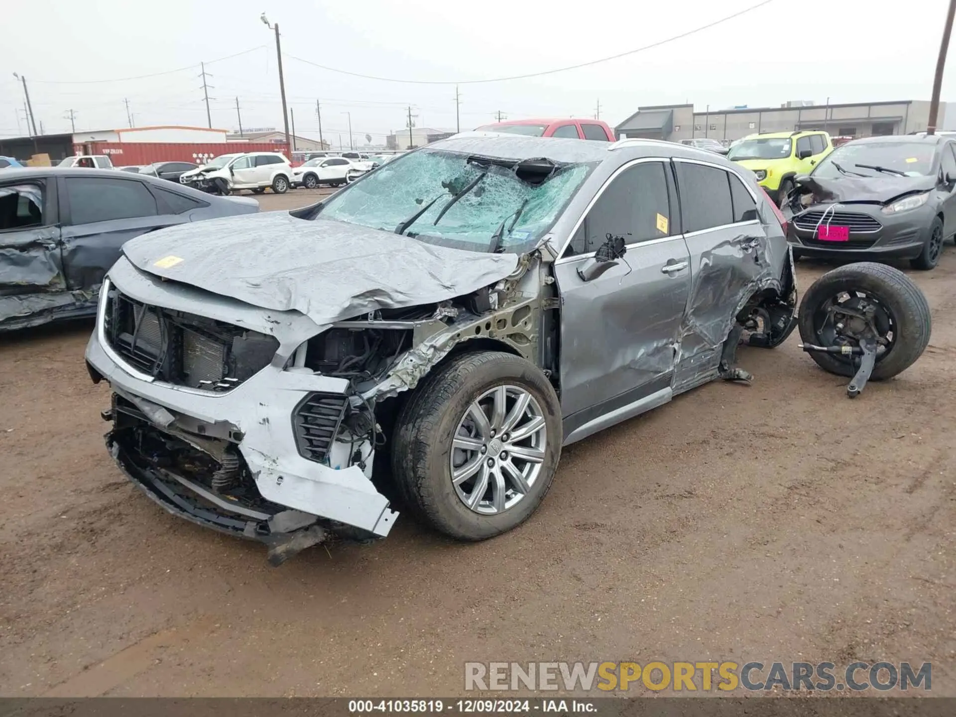 2 fotografías del automóvil dañado 1GYFZCR40PF175597 CADILLAC XT4 2023