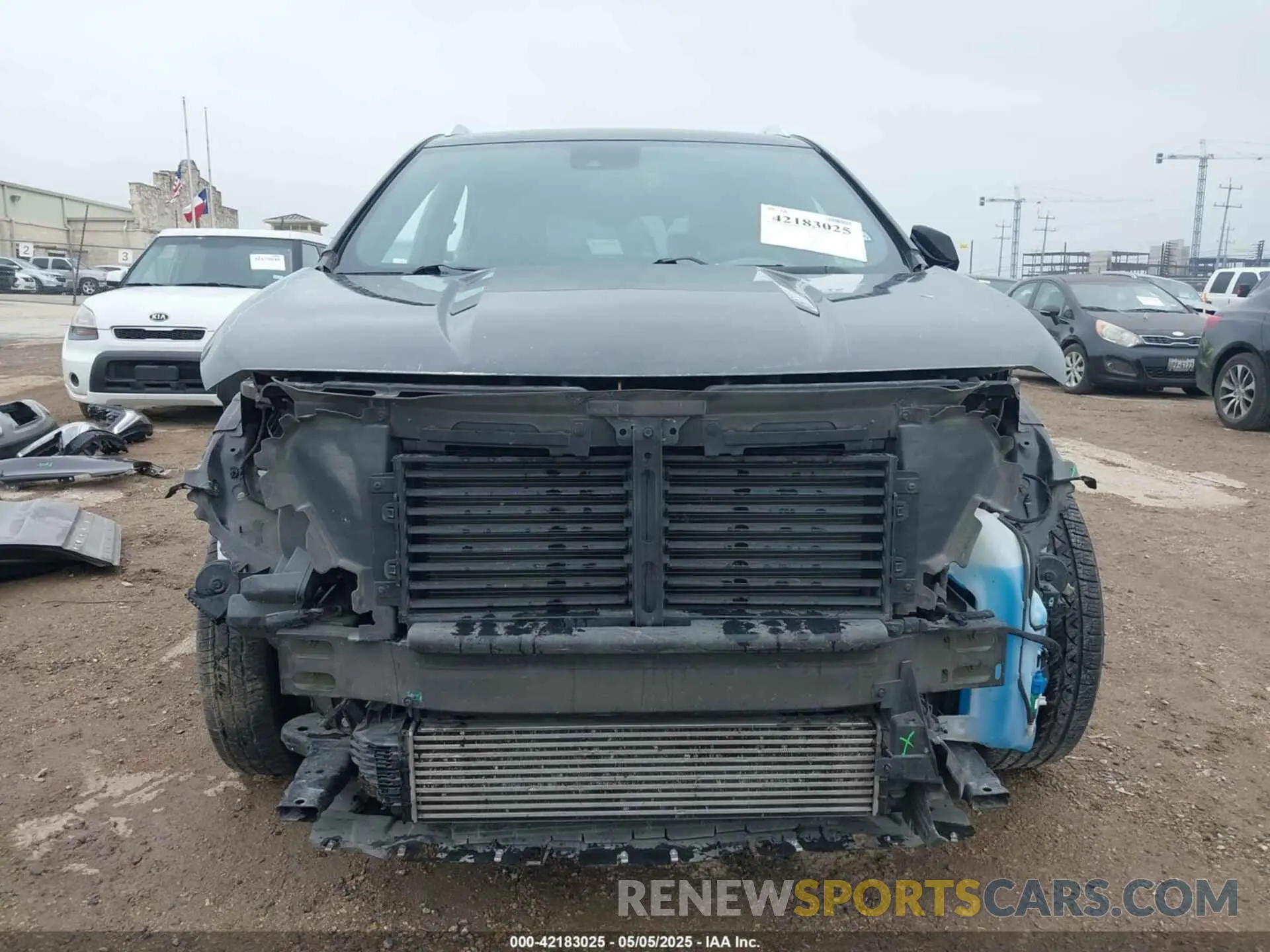13 fotografías del automóvil dañado 1GYFZCR48PF142752 CADILLAC XT4 2023