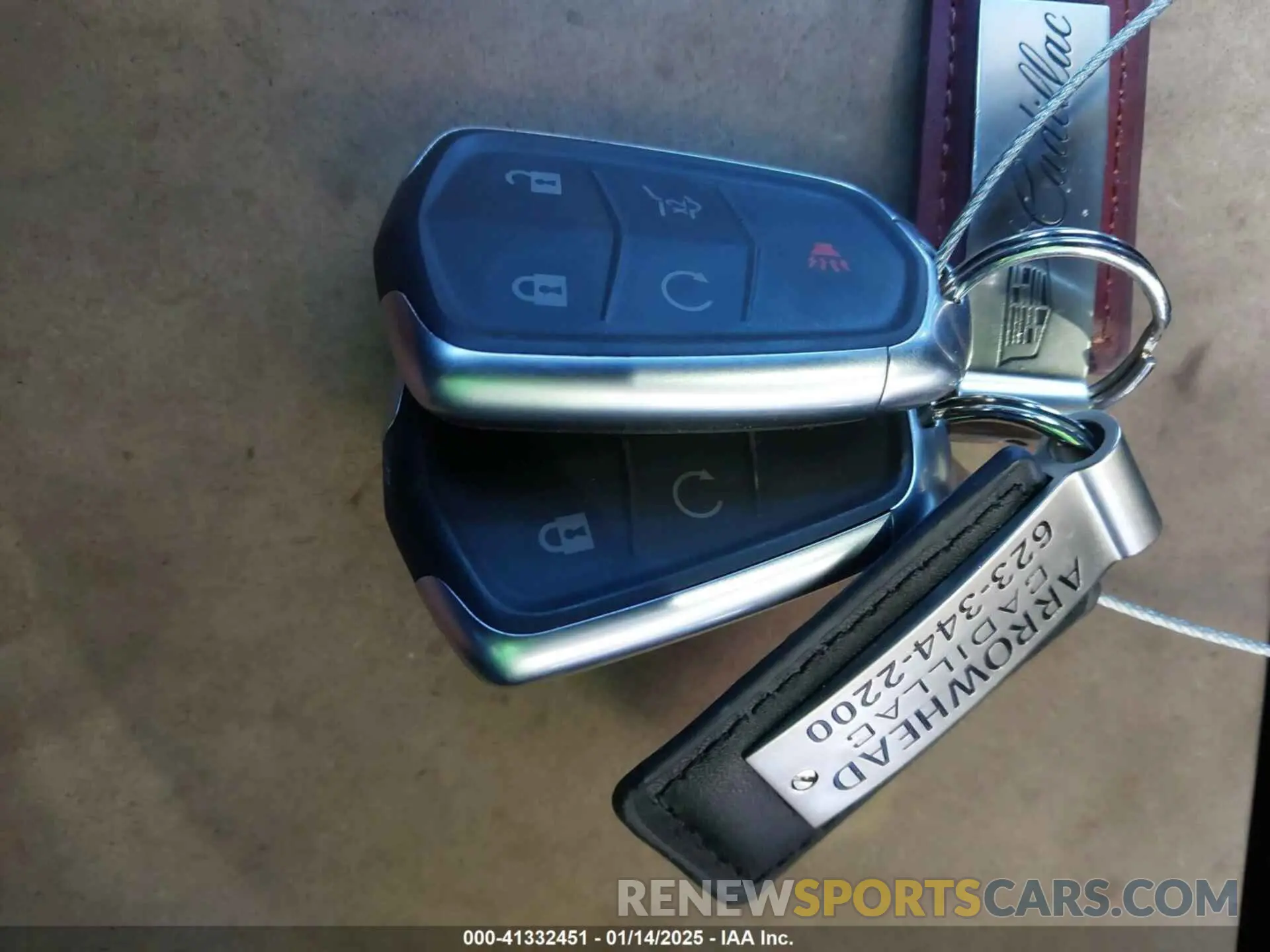 11 fotografías del automóvil dañado 1GYFZCR49PF173489 CADILLAC XT4 2023