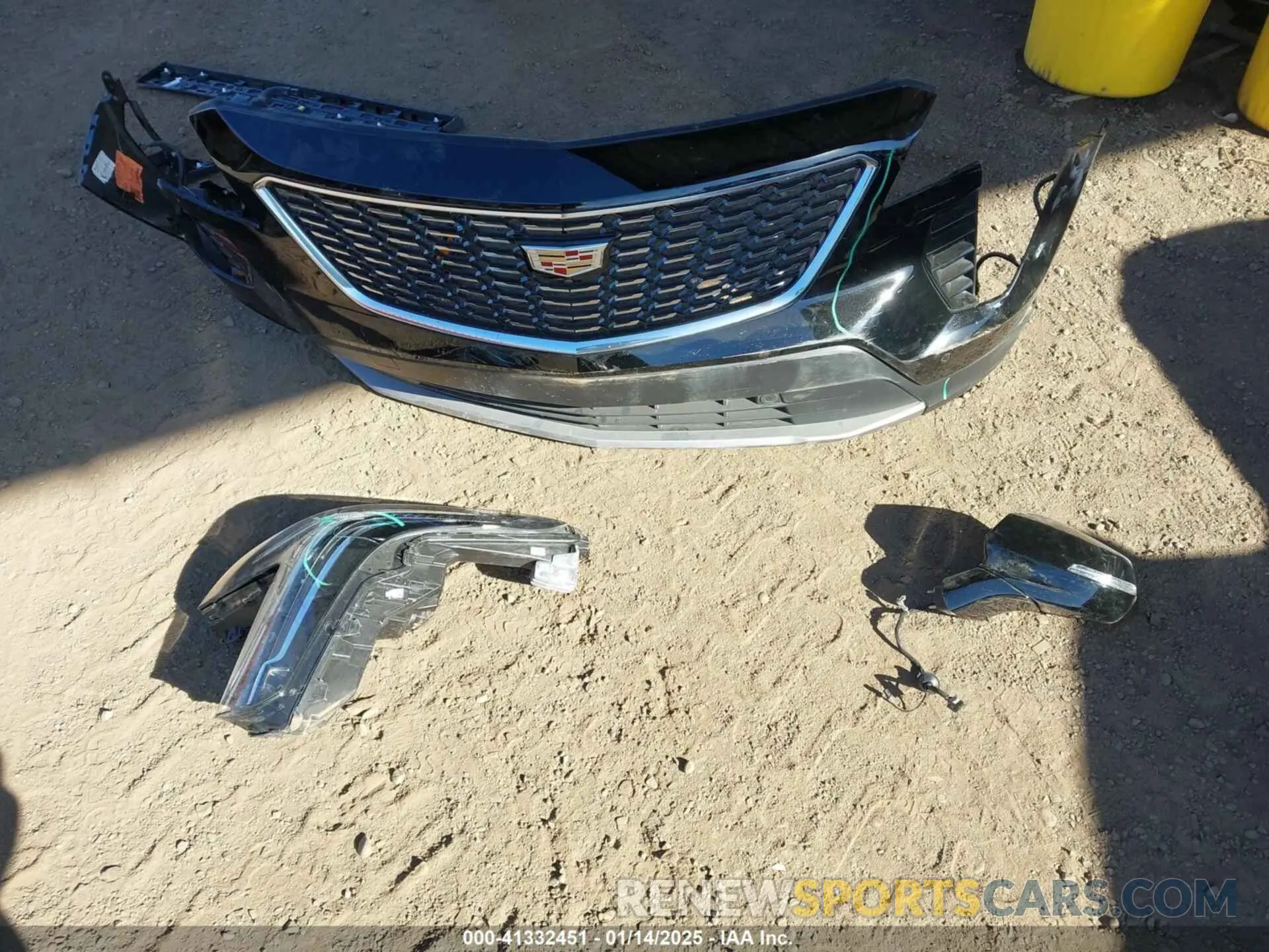 12 fotografías del automóvil dañado 1GYFZCR49PF173489 CADILLAC XT4 2023