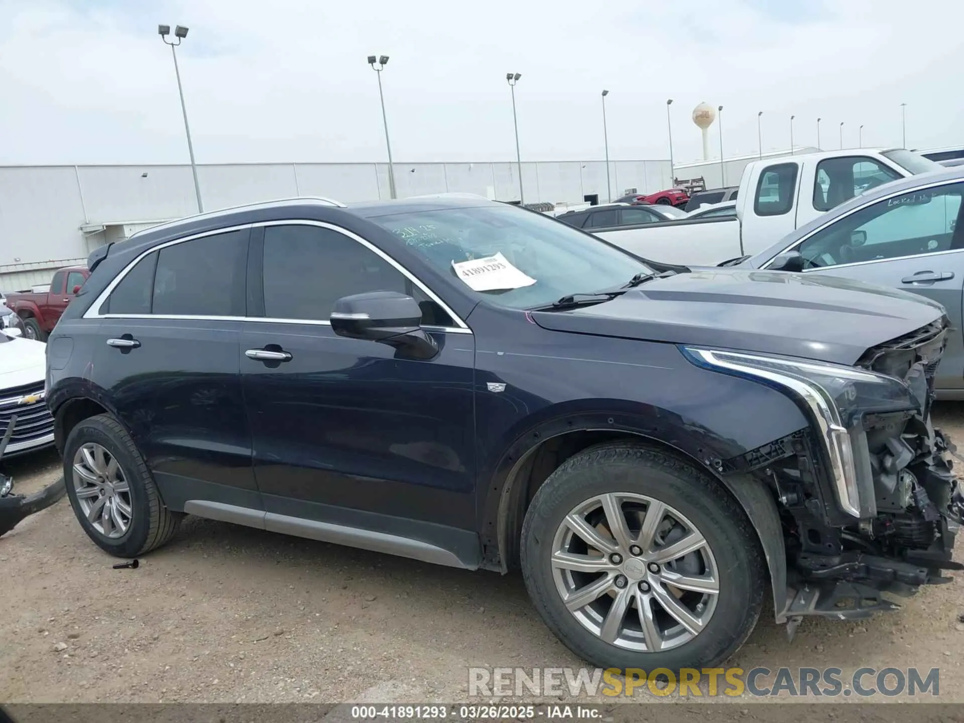 14 fotografías del automóvil dañado 1GYFZCR4XPF101409 CADILLAC XT4 2023