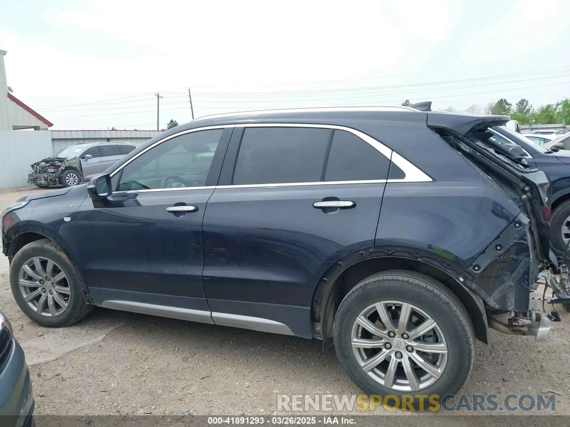 15 fotografías del automóvil dañado 1GYFZCR4XPF101409 CADILLAC XT4 2023