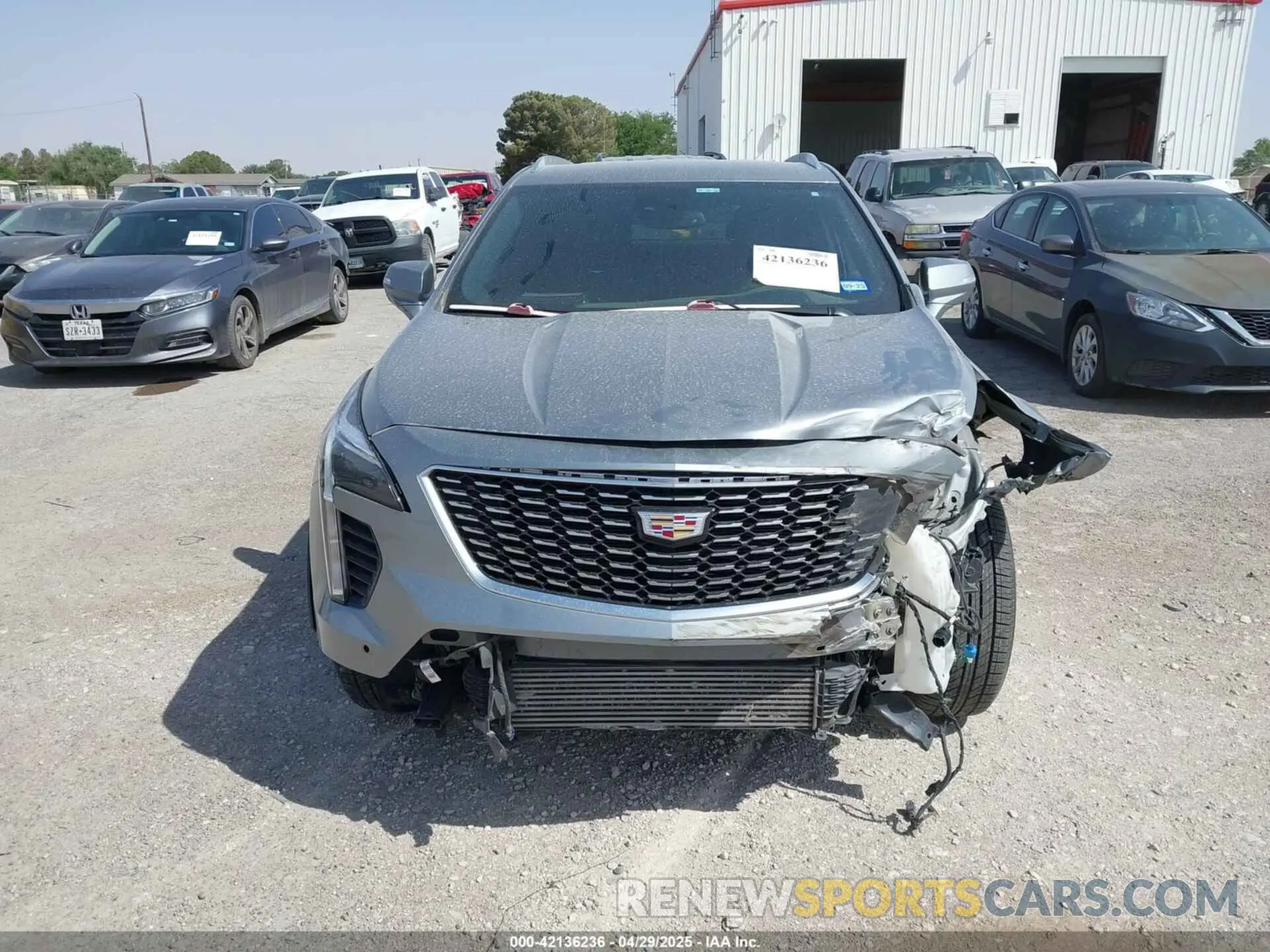 12 fotografías del automóvil dañado 1GYFZDR47PF163923 CADILLAC XT4 2023