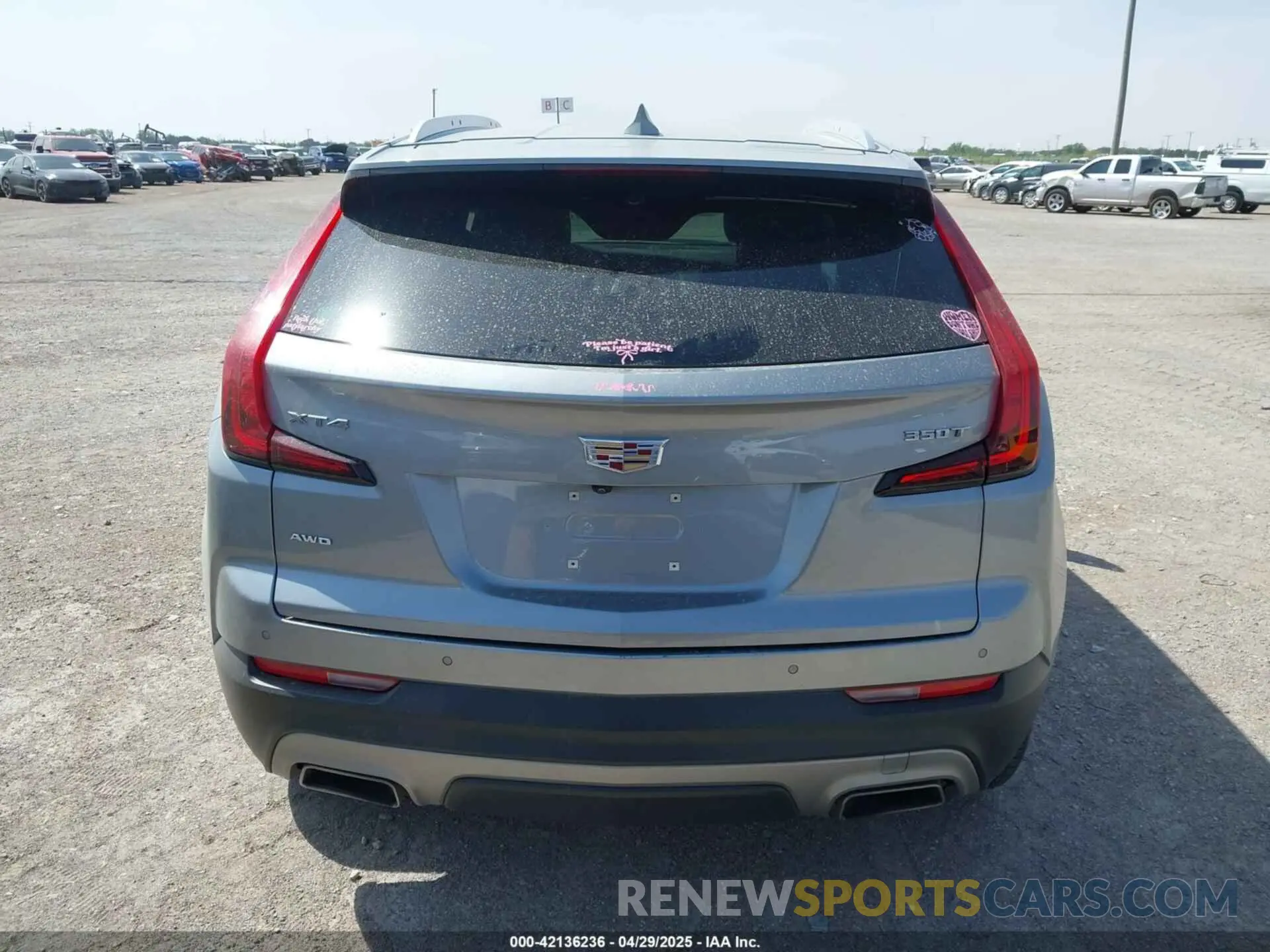 16 fotografías del automóvil dañado 1GYFZDR47PF163923 CADILLAC XT4 2023