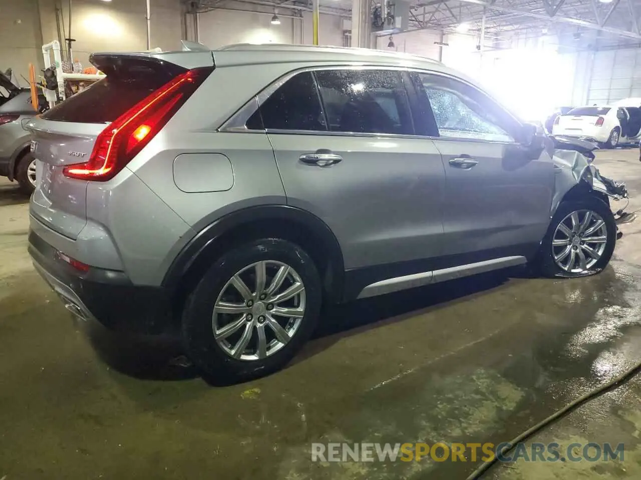 3 fotografías del automóvil dañado 1GYFZDR4XPF109449 CADILLAC XT4 2023