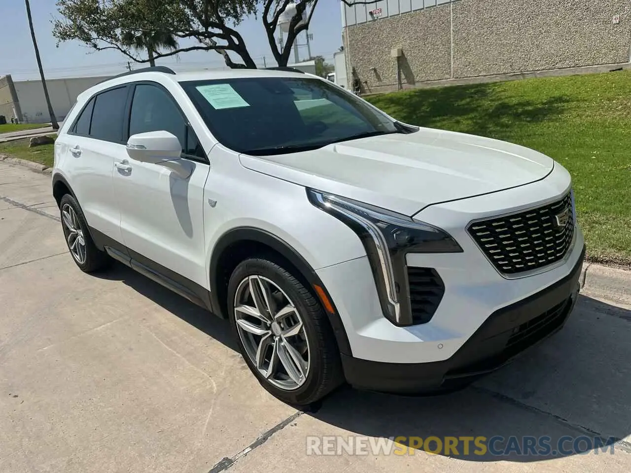 1 fotografías del automóvil dañado 1GYFZER48PF197505 CADILLAC XT4 2023