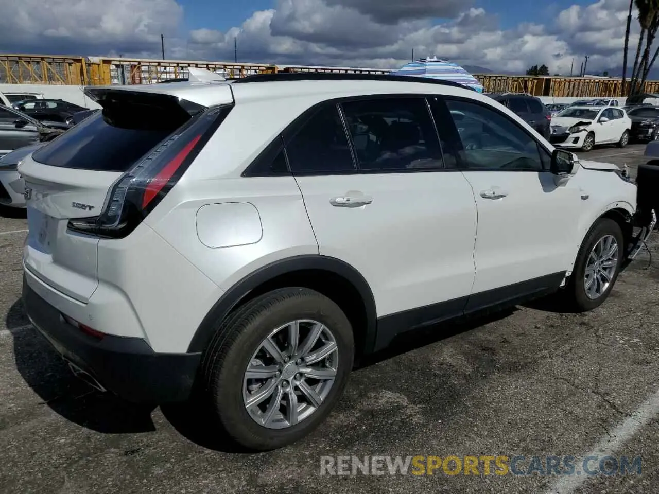 3 fotografías del automóvil dañado 1GYFZER48PF219325 CADILLAC XT4 2023