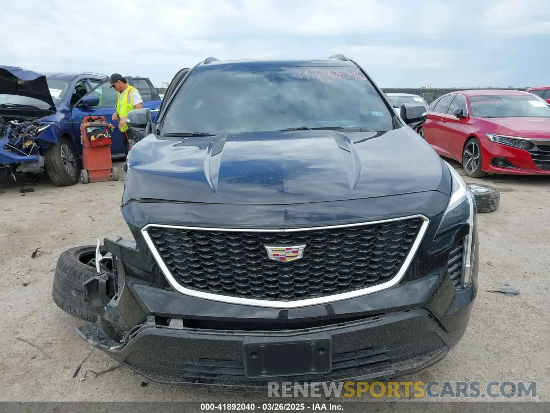 12 fotografías del automóvil dañado 1GYFZER4XPF188577 CADILLAC XT4 2023